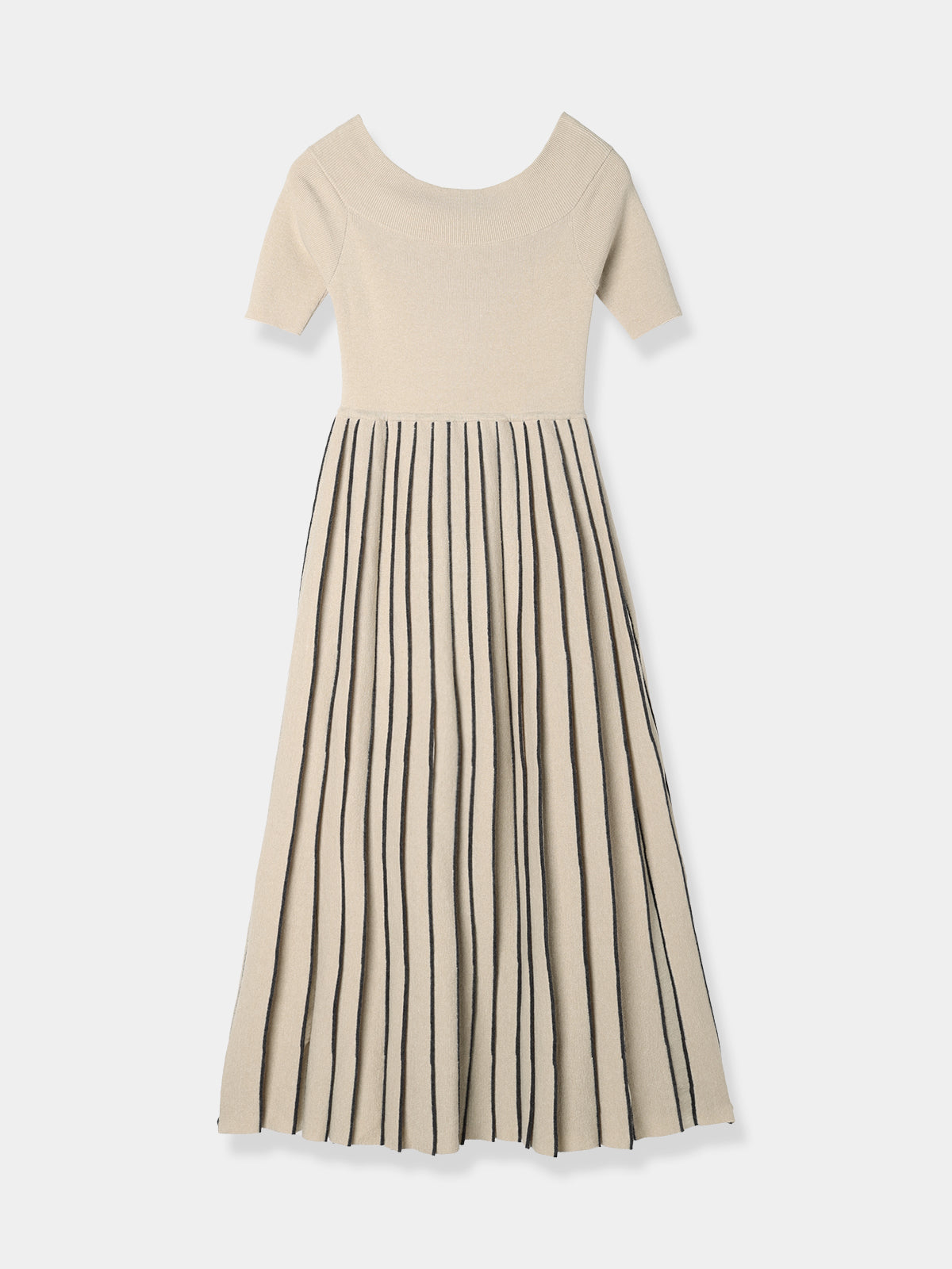 Off shoulder Pleats knit dress