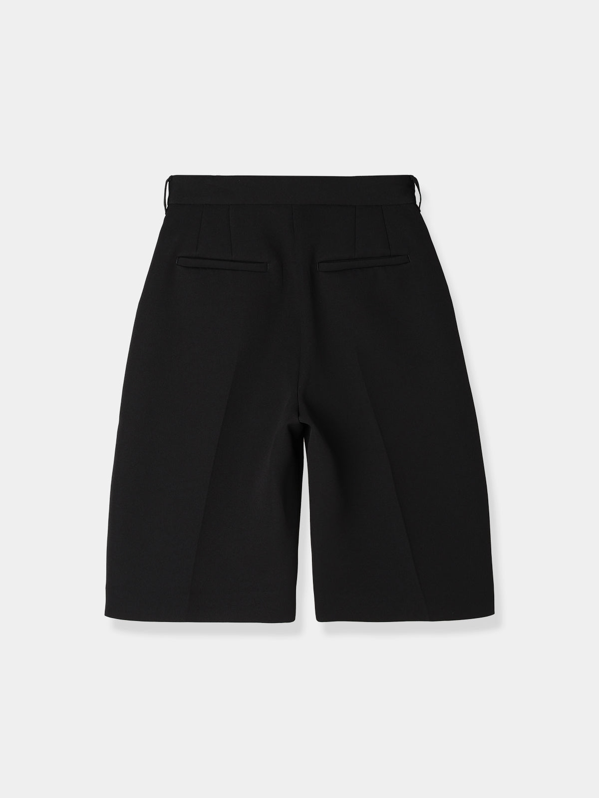 Front pin tuck Half pants