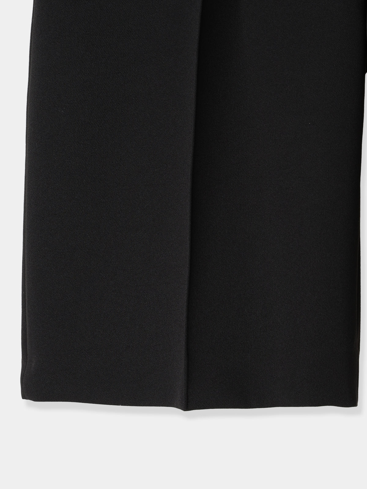 Front pin tuck Half pants