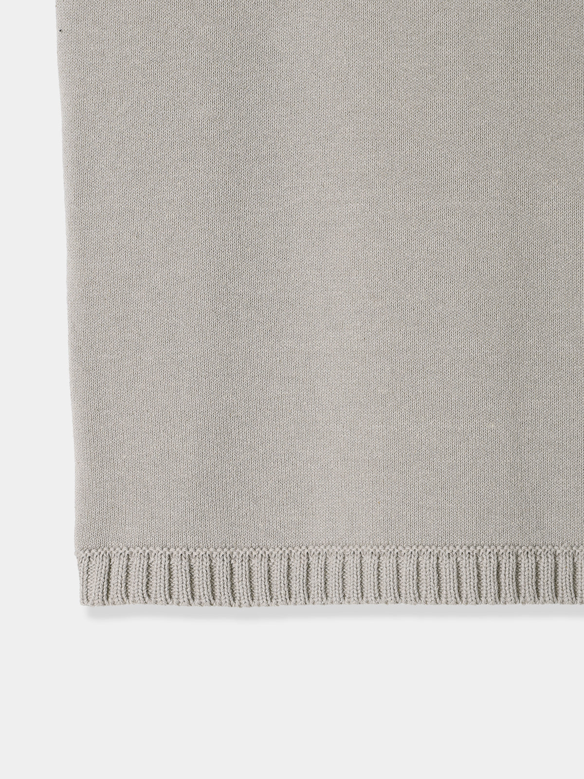 Sleeveless Knit Tops