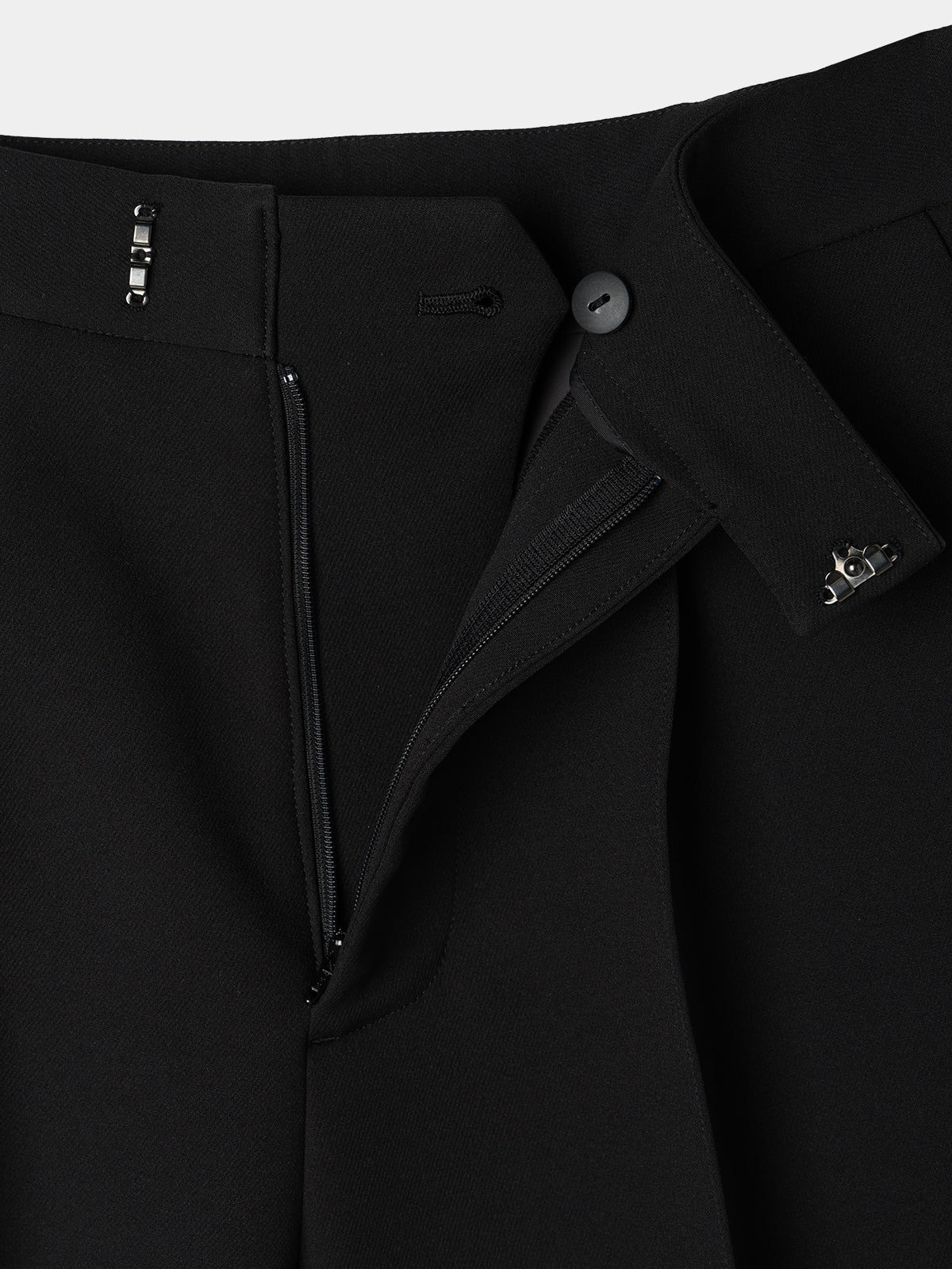 Front pin tuck Half pants