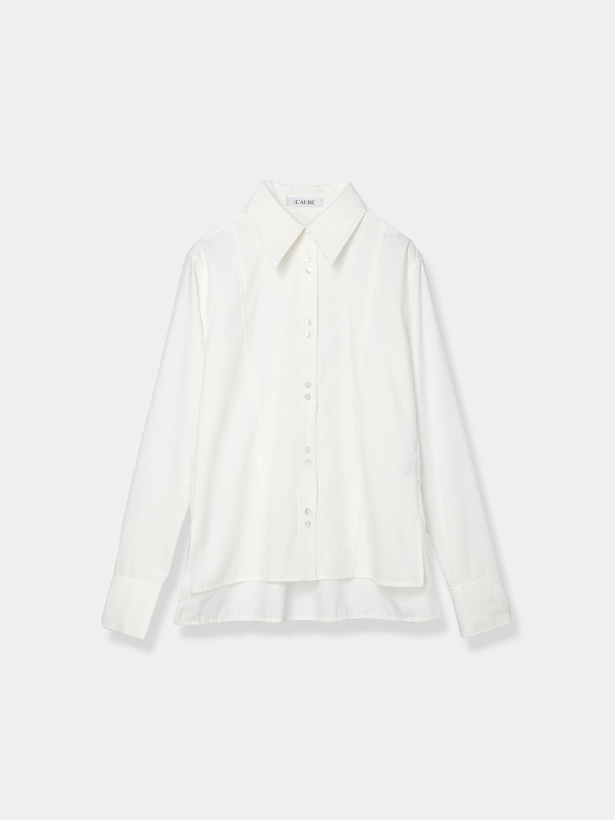 Pointed collar shirt