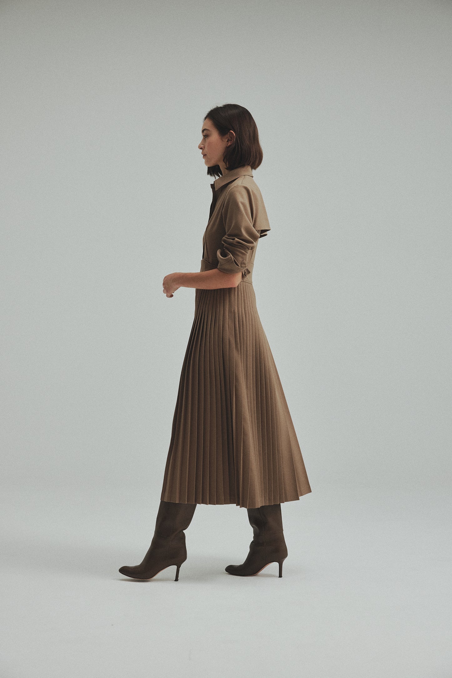 Asymmetry pleats Dress