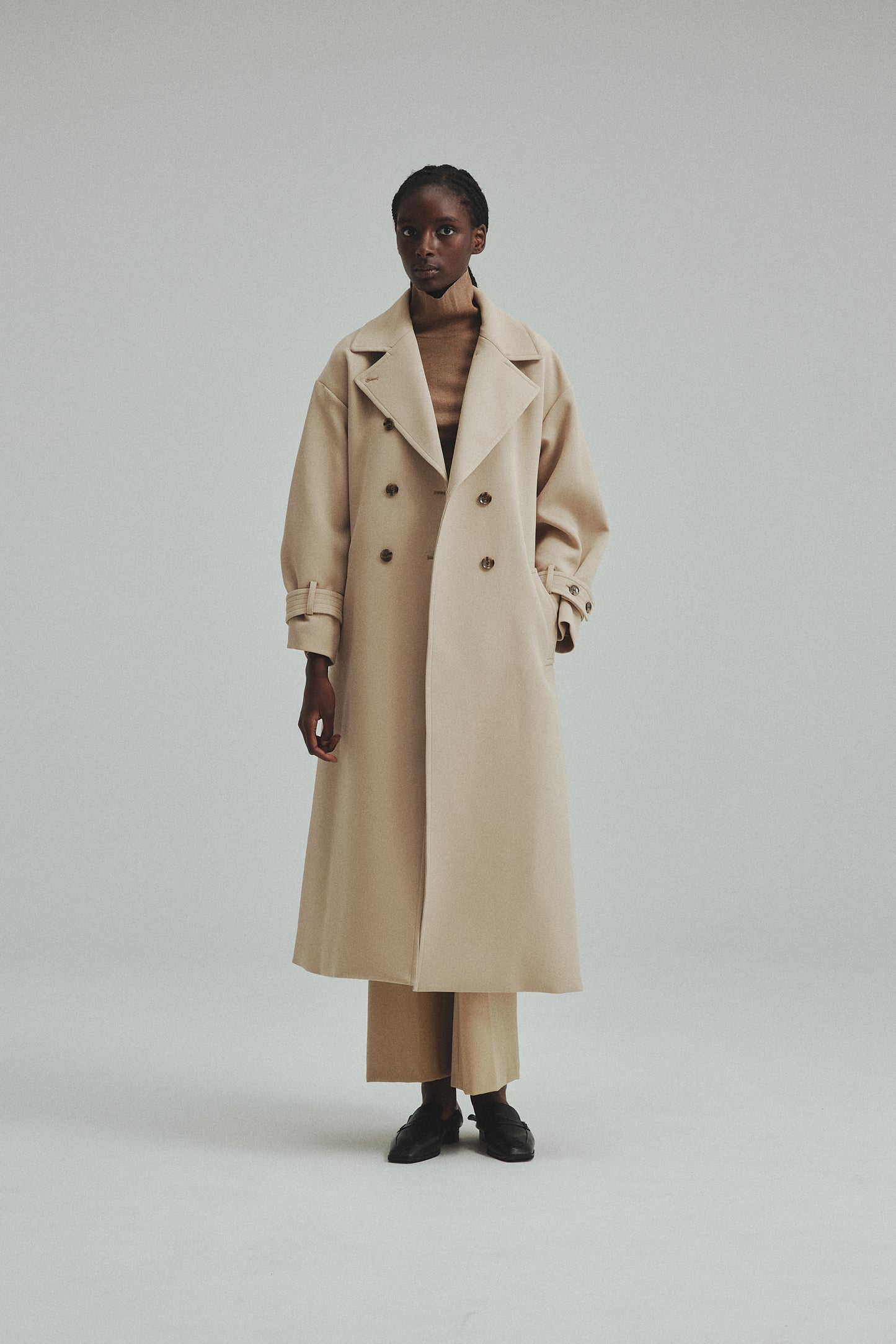 Wide belt Trench coat