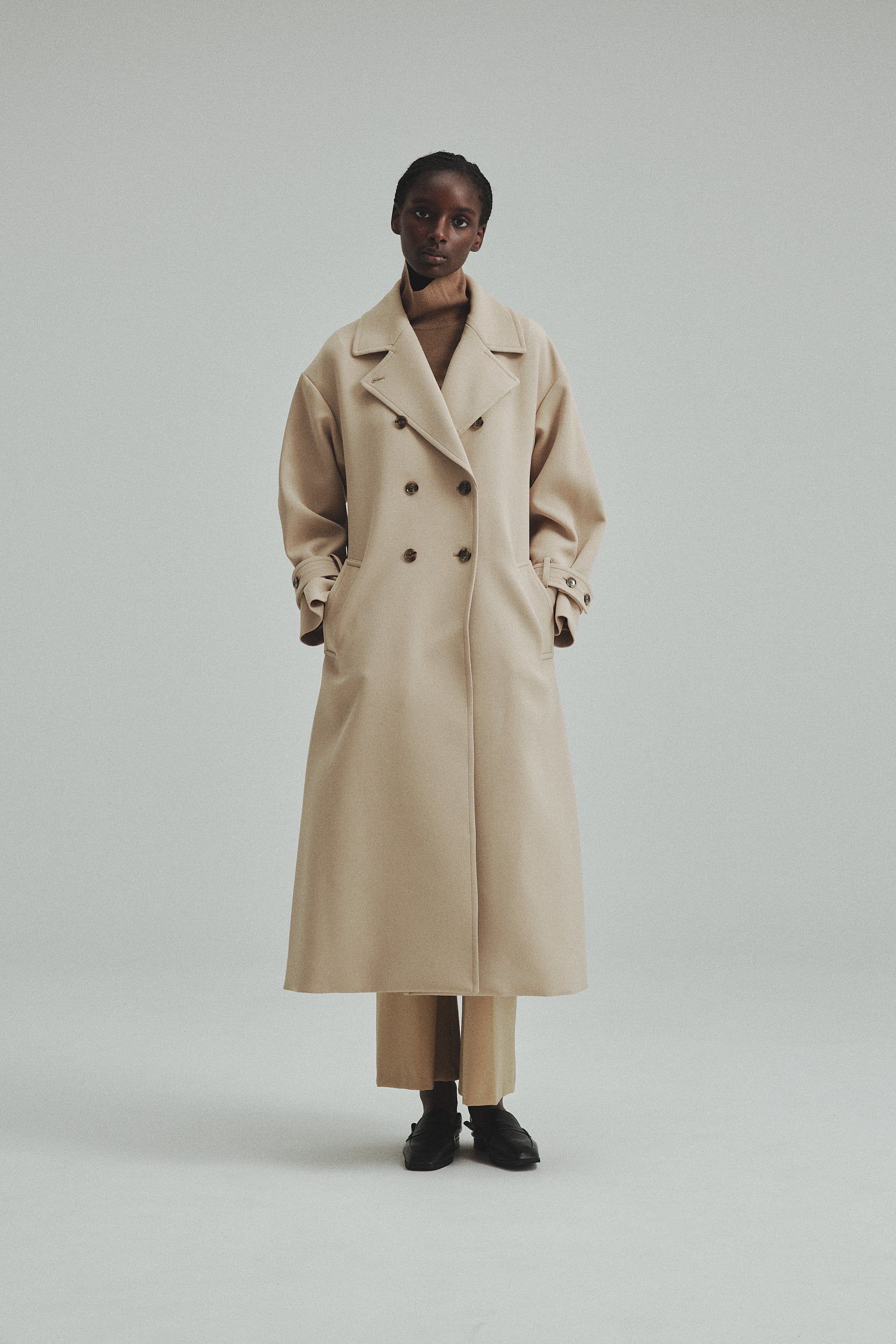 Wide belt Trench coat