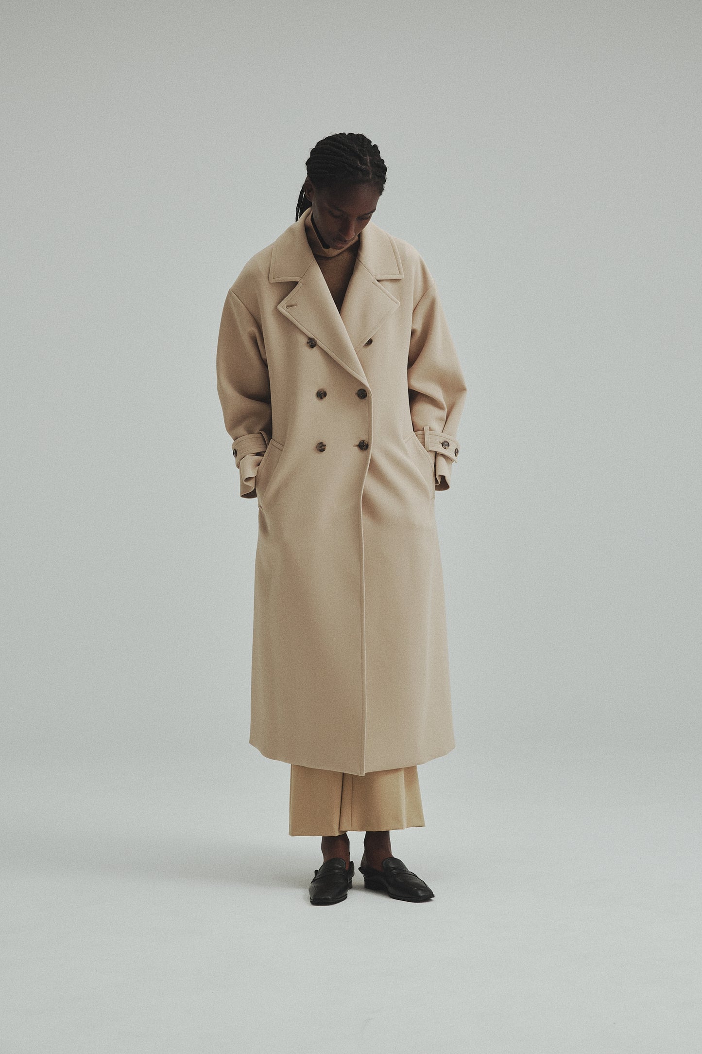 Wide belt Trench coat