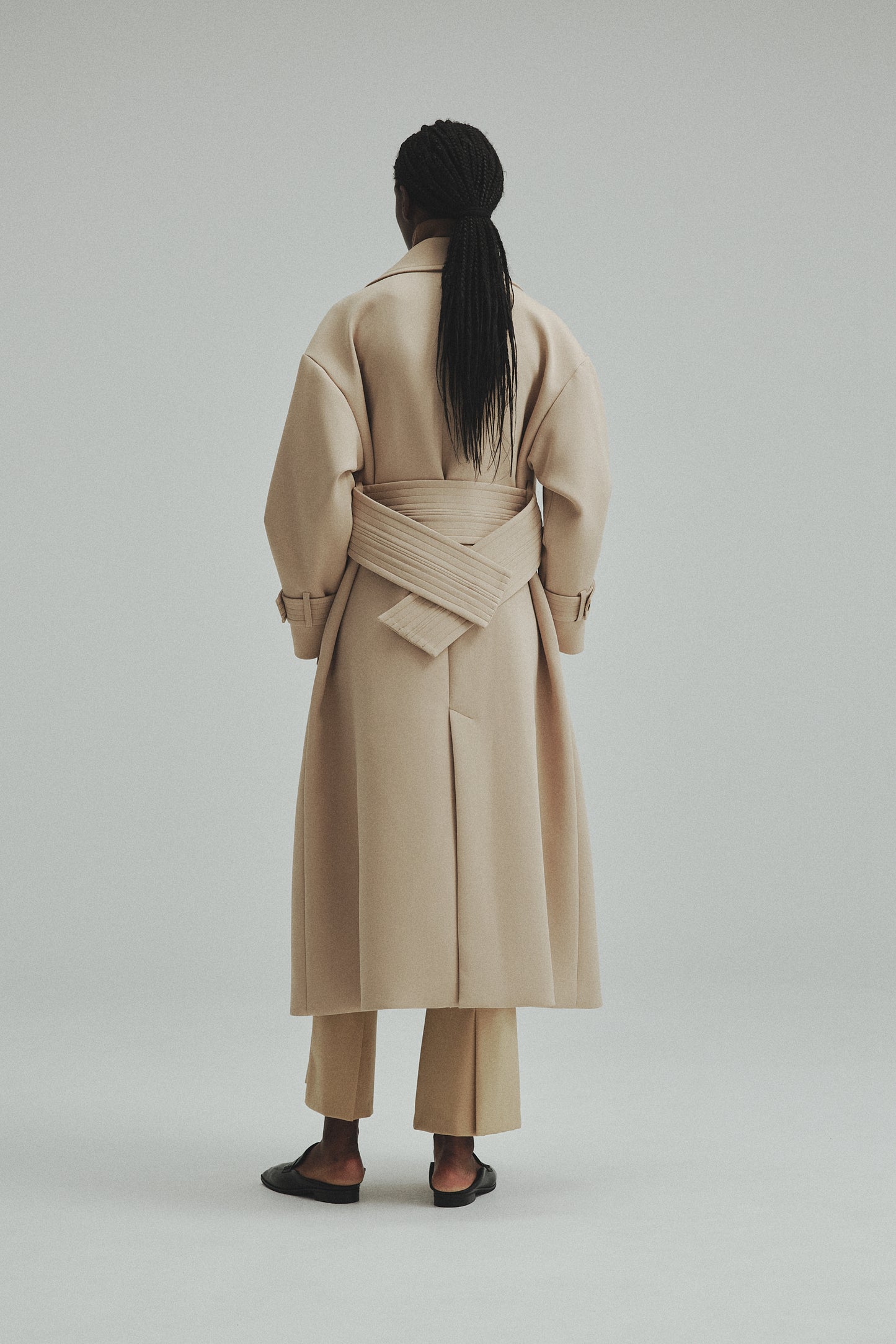 Wide belt Trench coat
