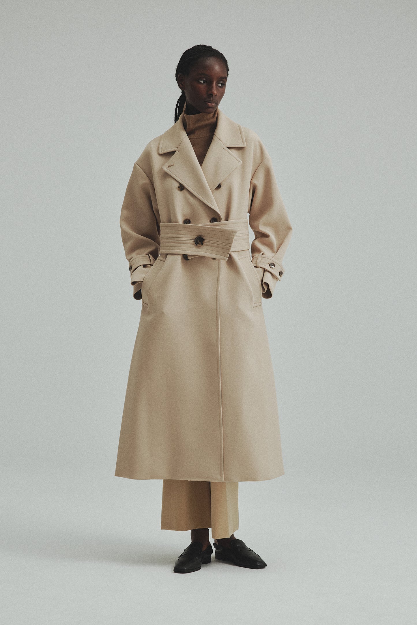 Wide belt Trench coat