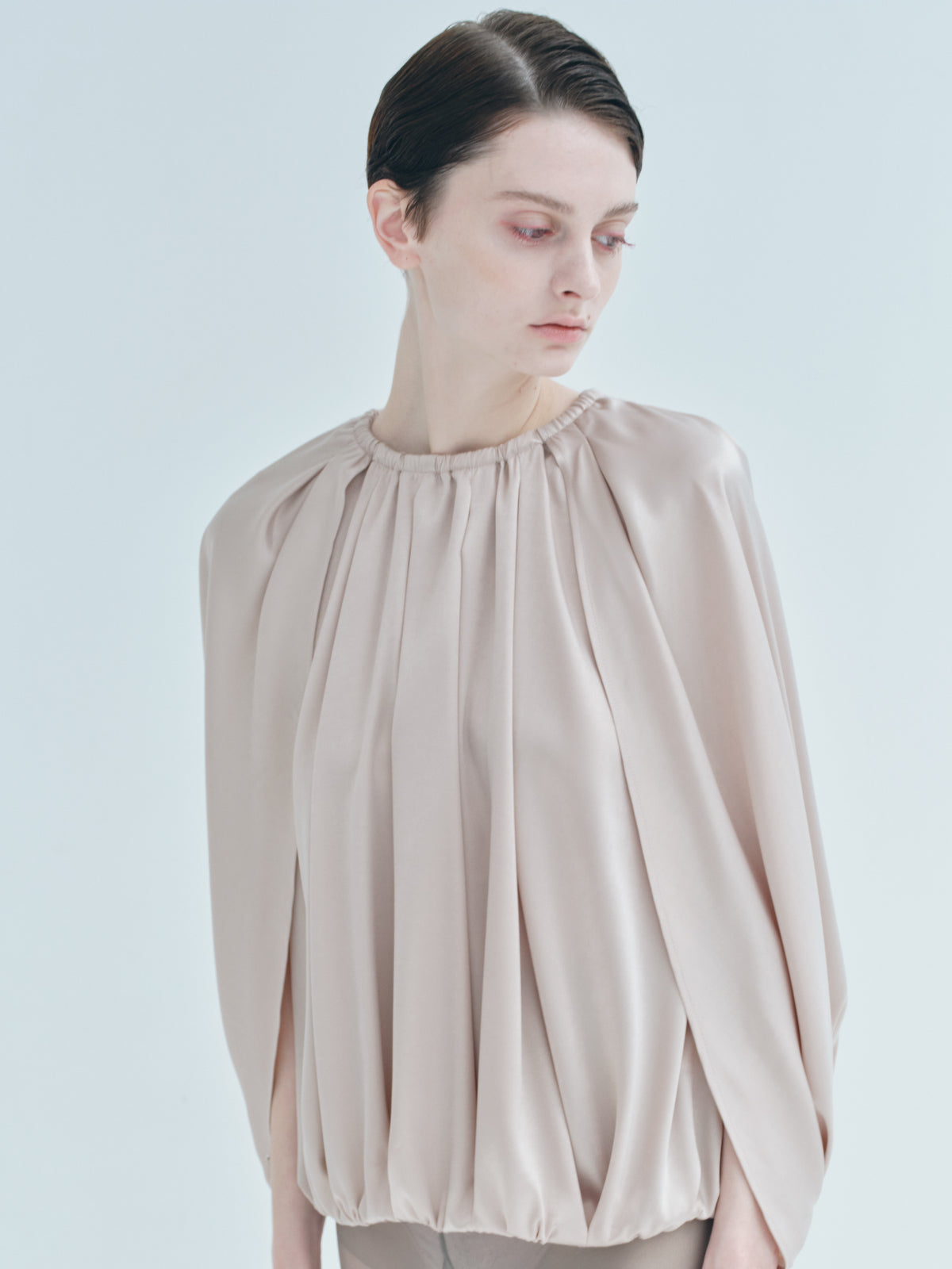 Balloon cape Blouse