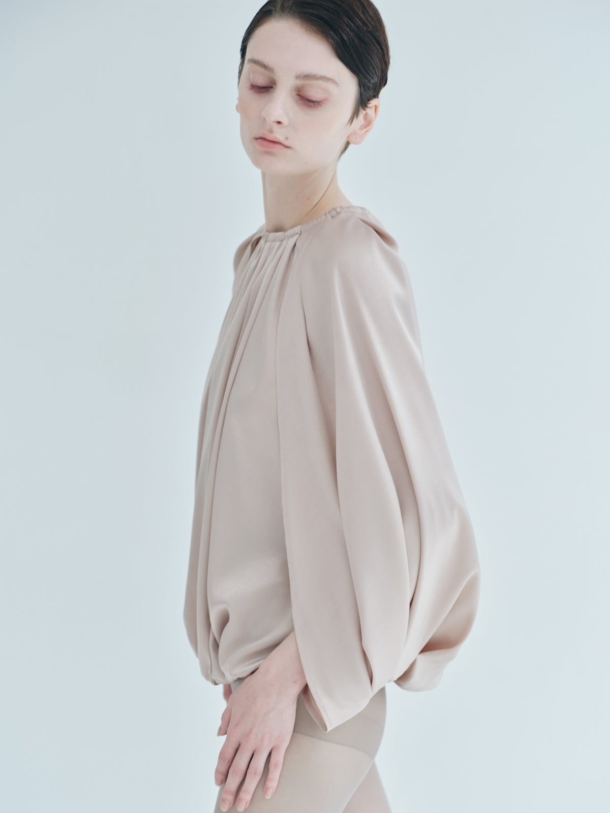 Balloon cape Blouse