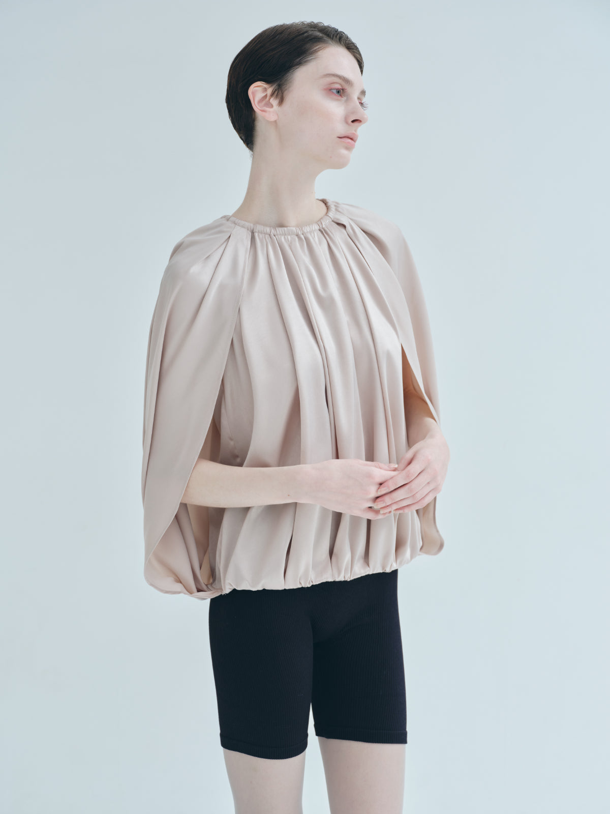 Balloon cape Blouse