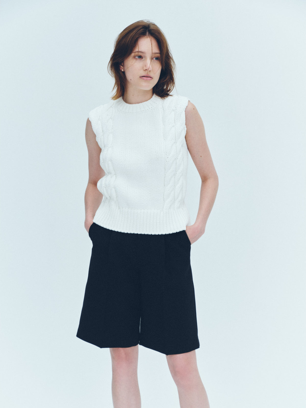 Front pin tuck Half pants