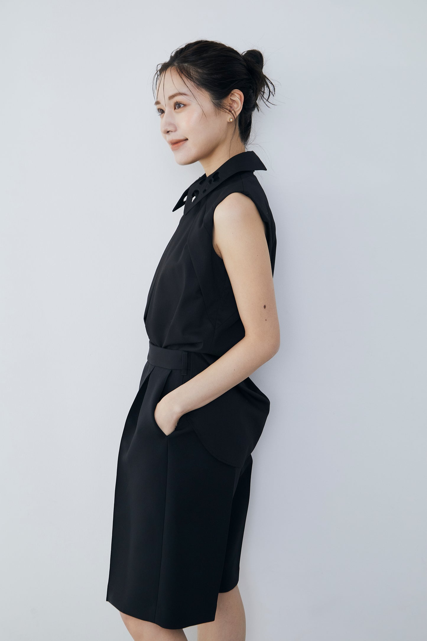 Front pin tuck Half pants