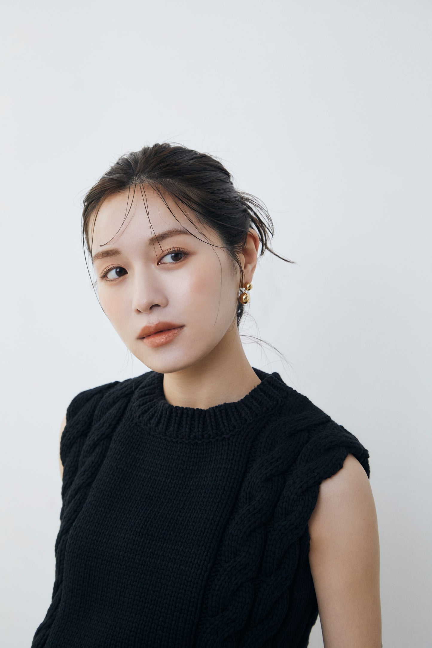 Side cable knit Vest