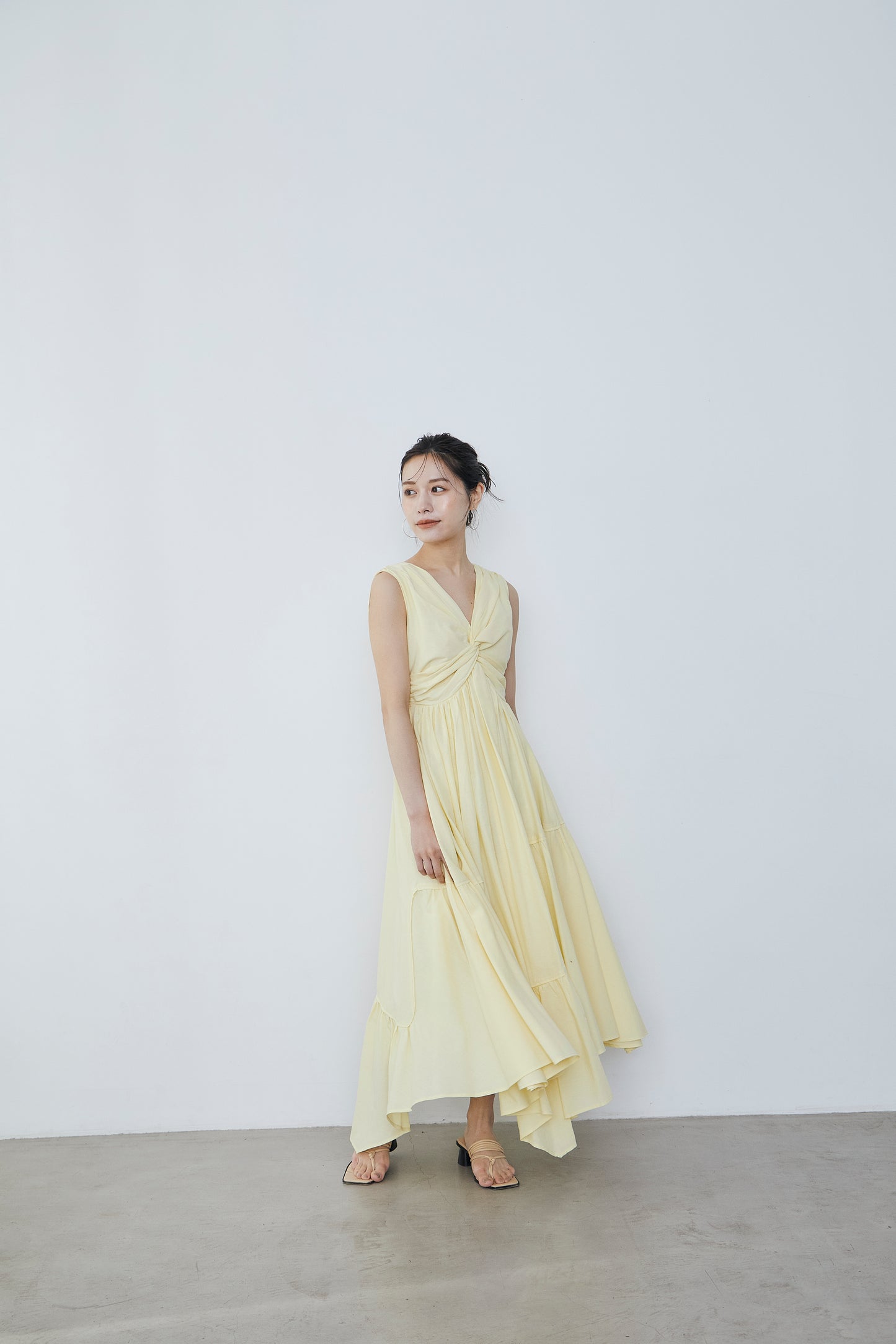 Irregular hem twist Dress