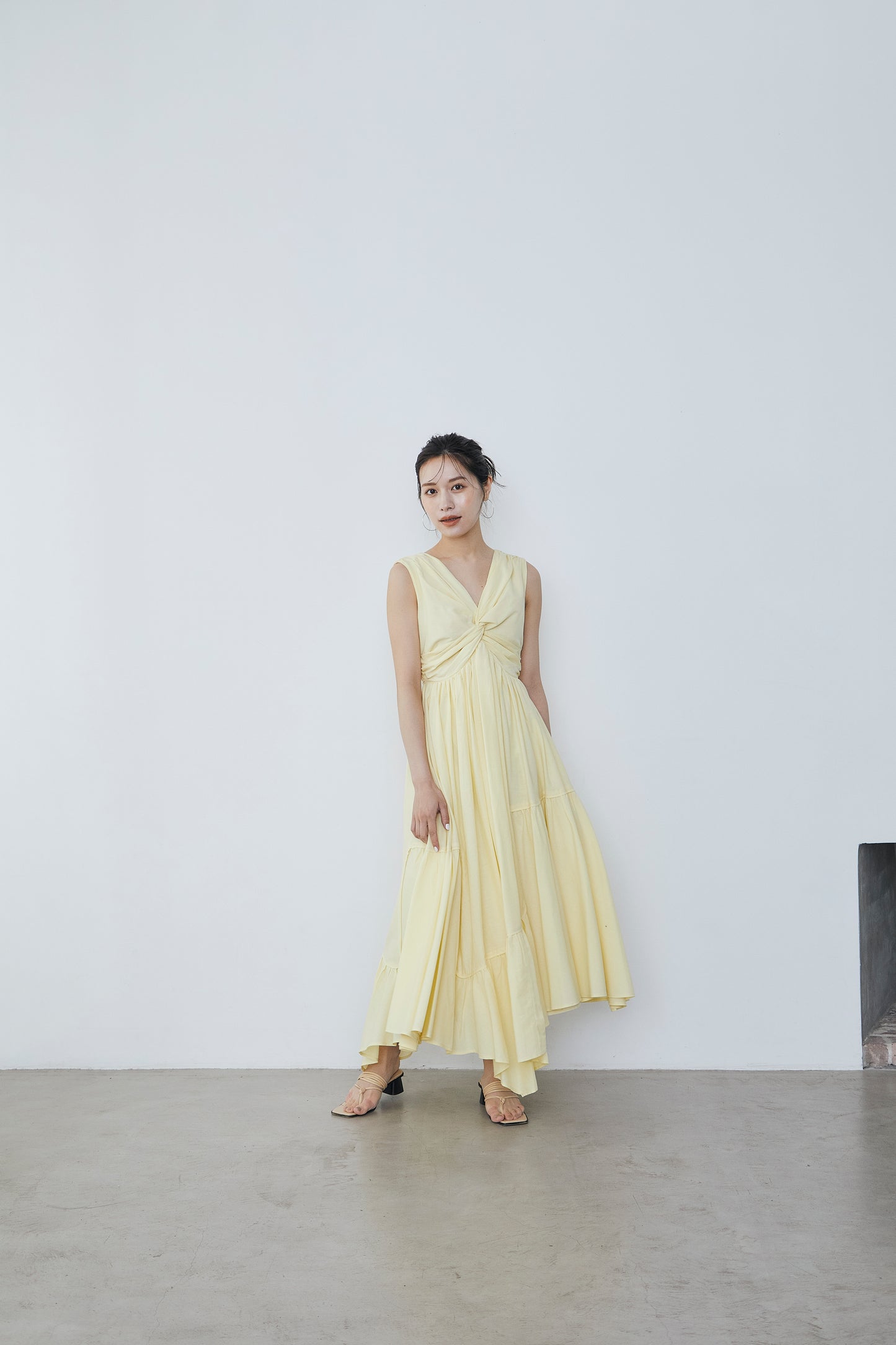 Irregular hem twist Dress