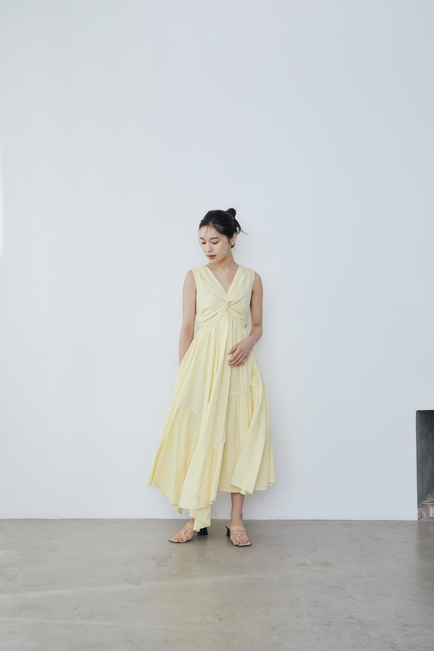 Irregular hem twist Dress
