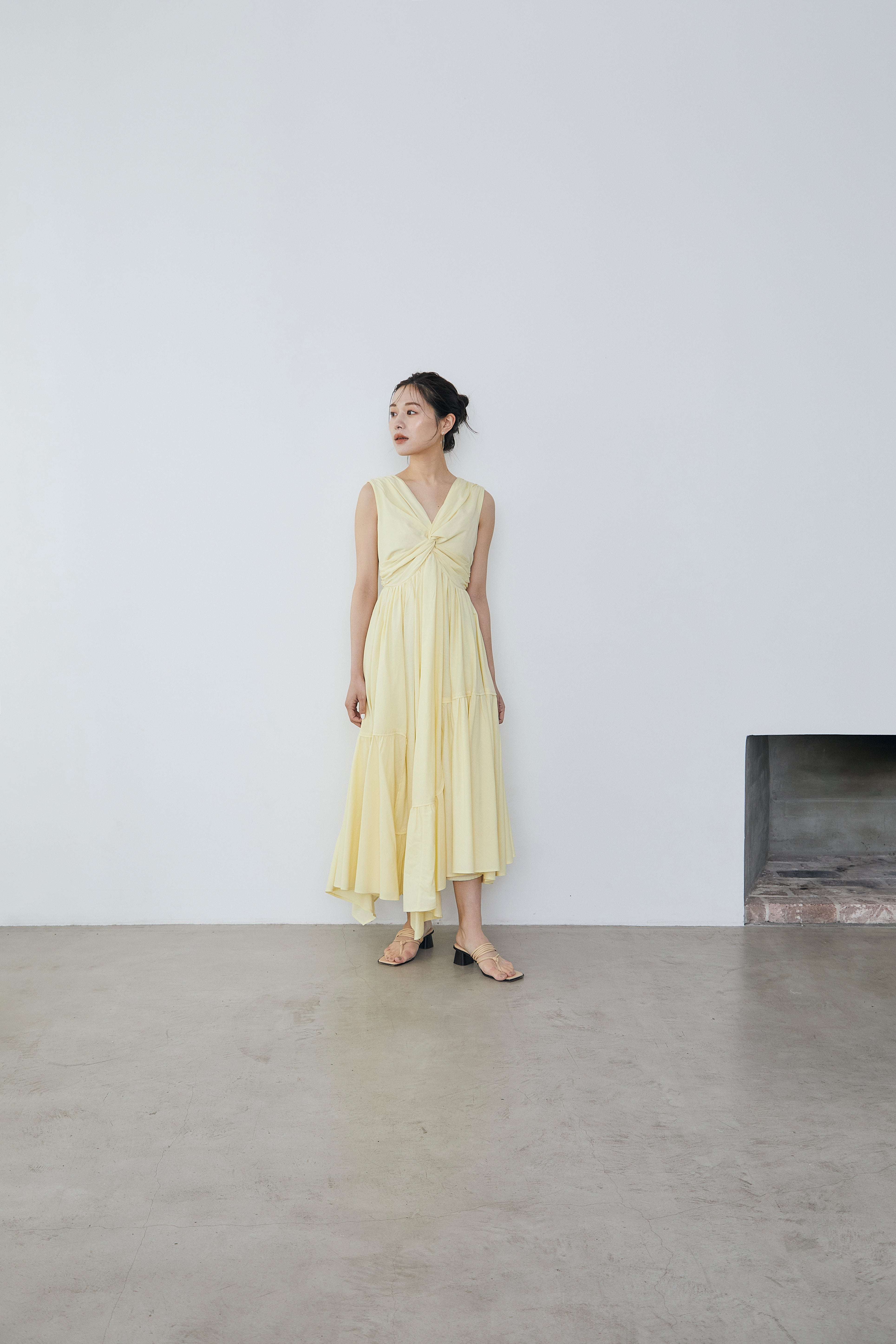 Irregular hem twist Dress