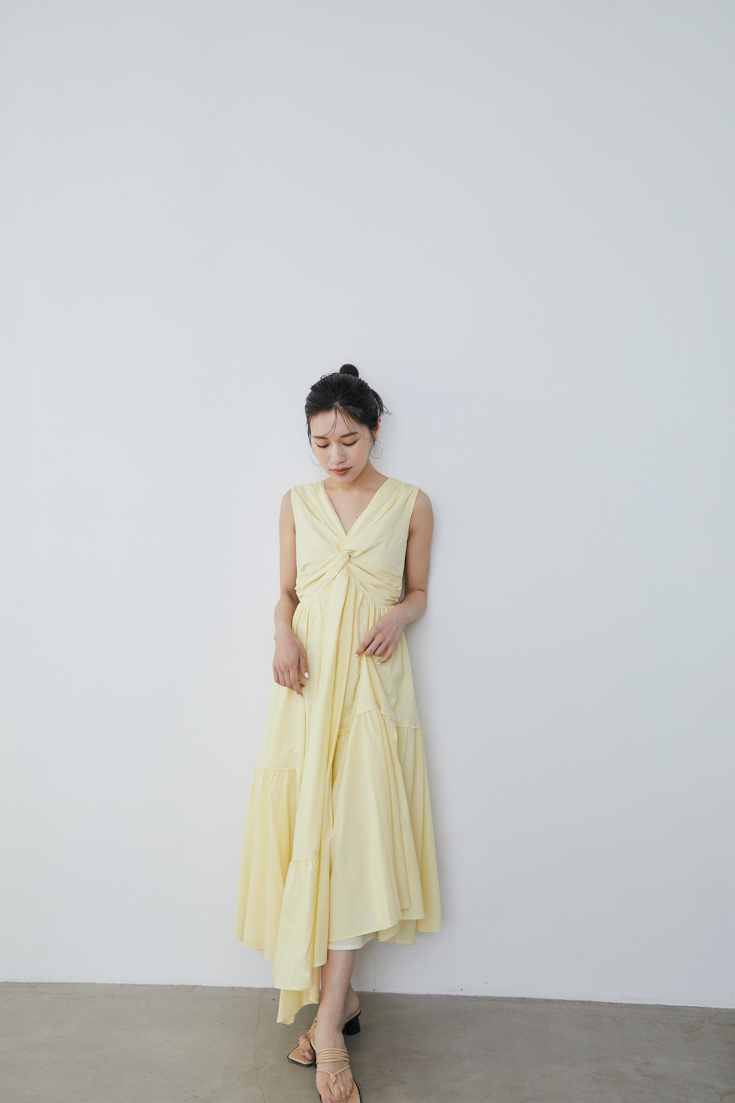 Irregular hem twist Dress