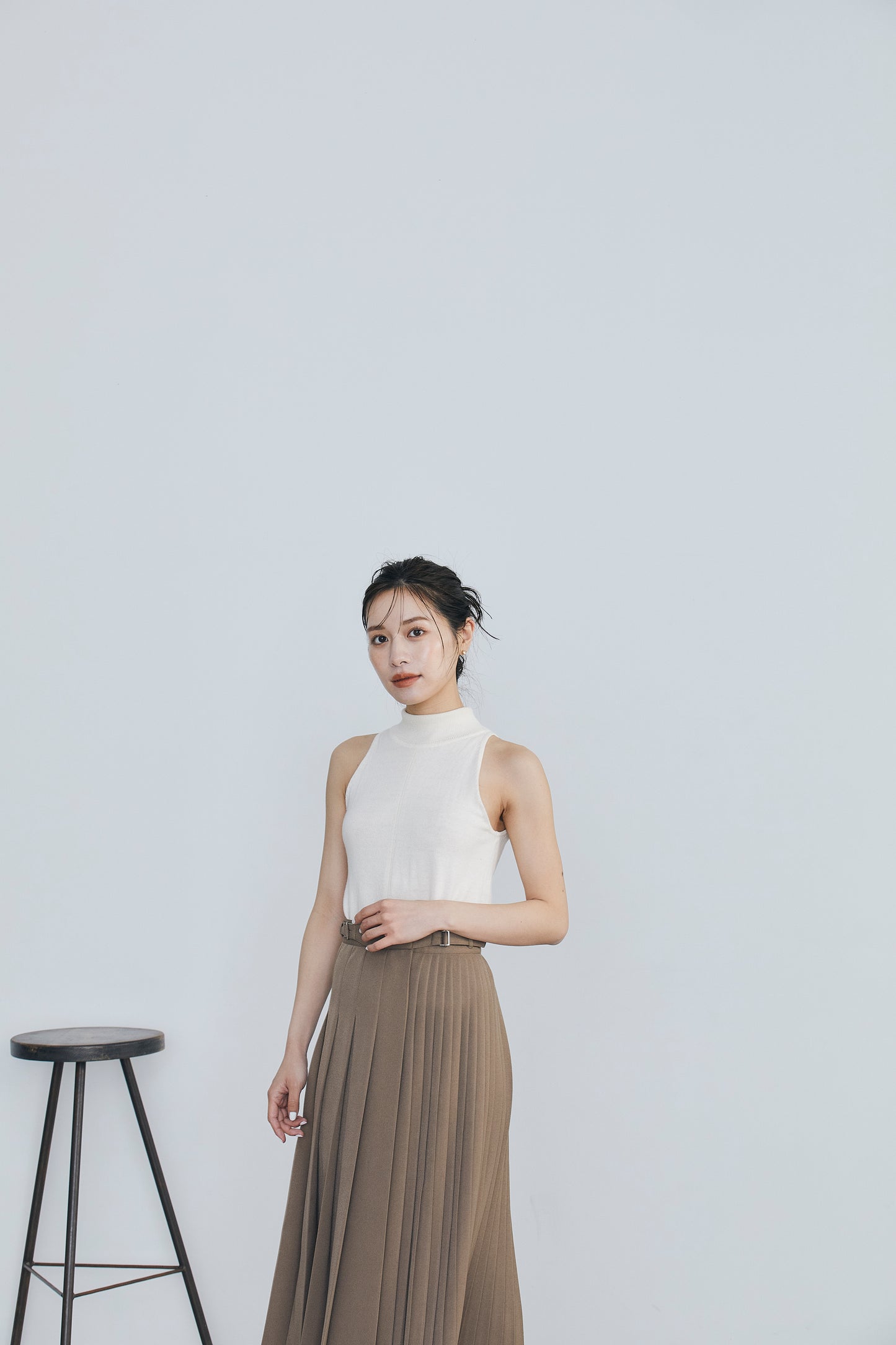 Asymmetry pleats skirt