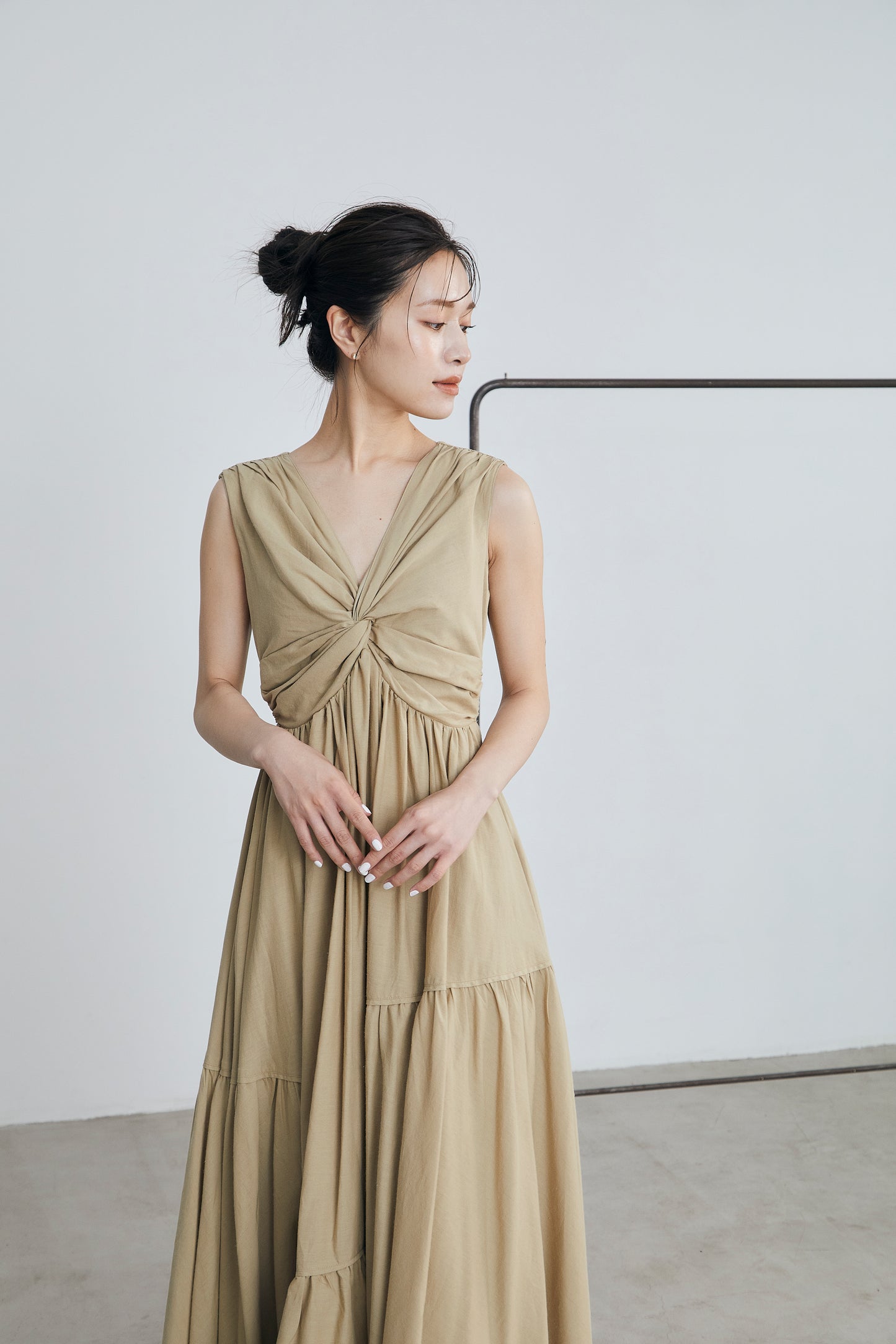 Irregular hem twist Dress