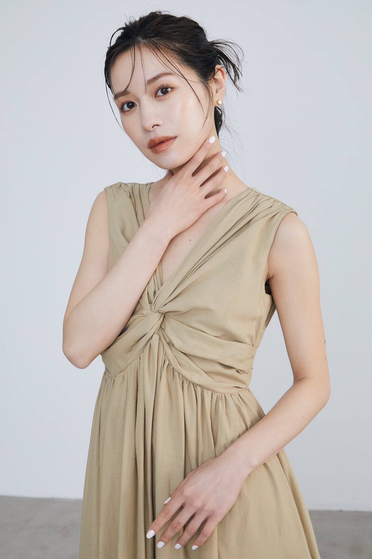 Irregular hem twist Dress