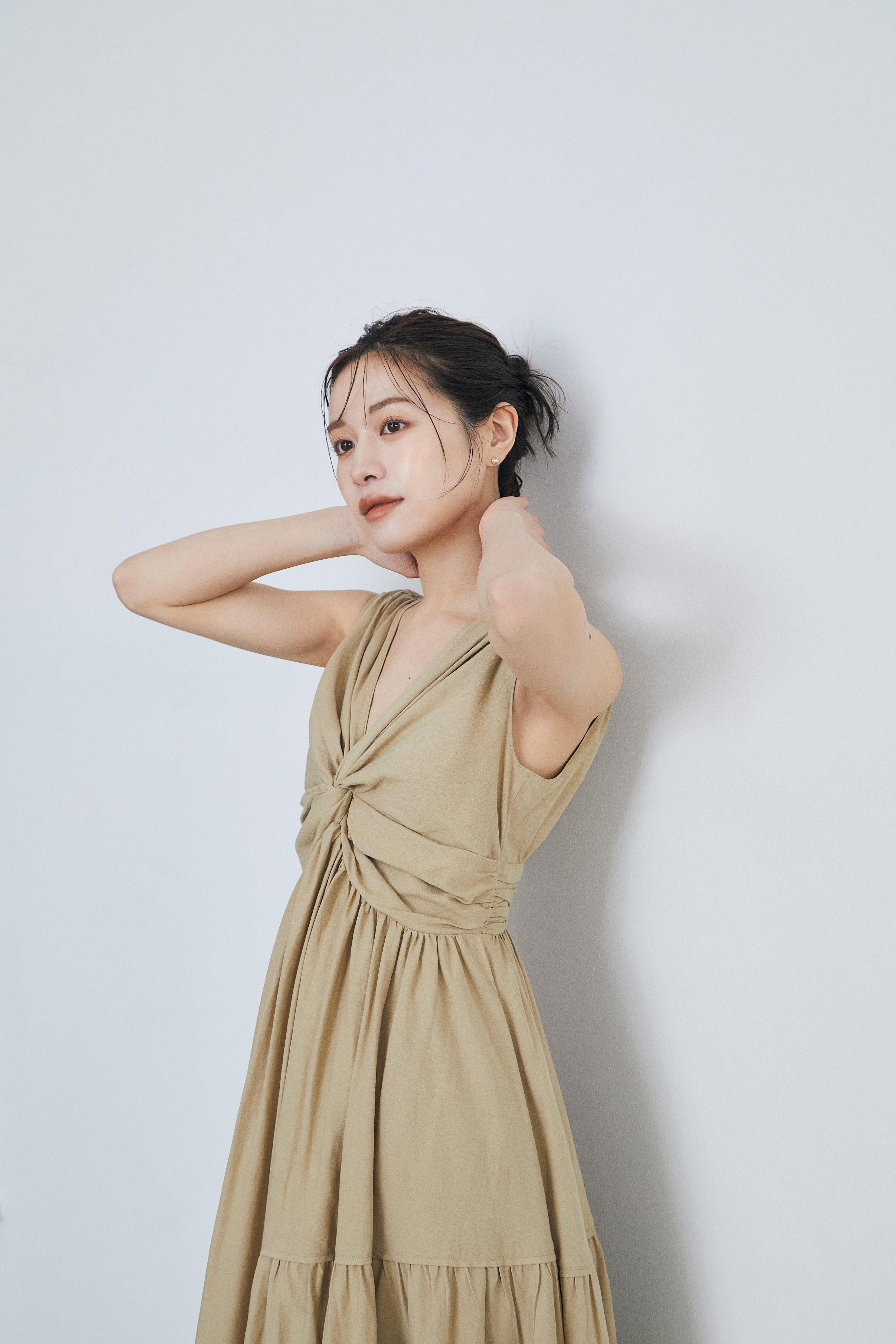 Irregular hem twist Dress