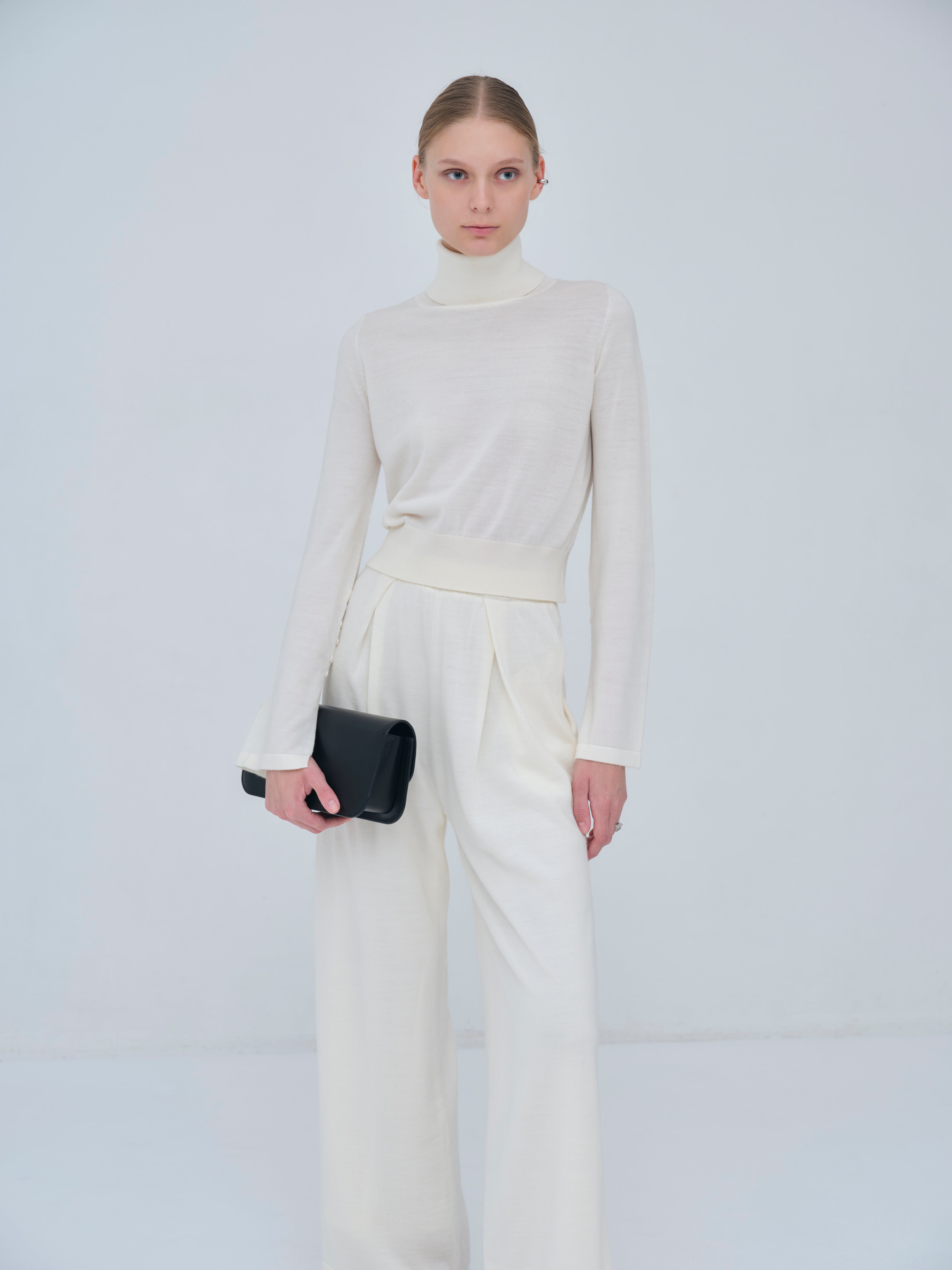 Structured Tuck Wide Pants