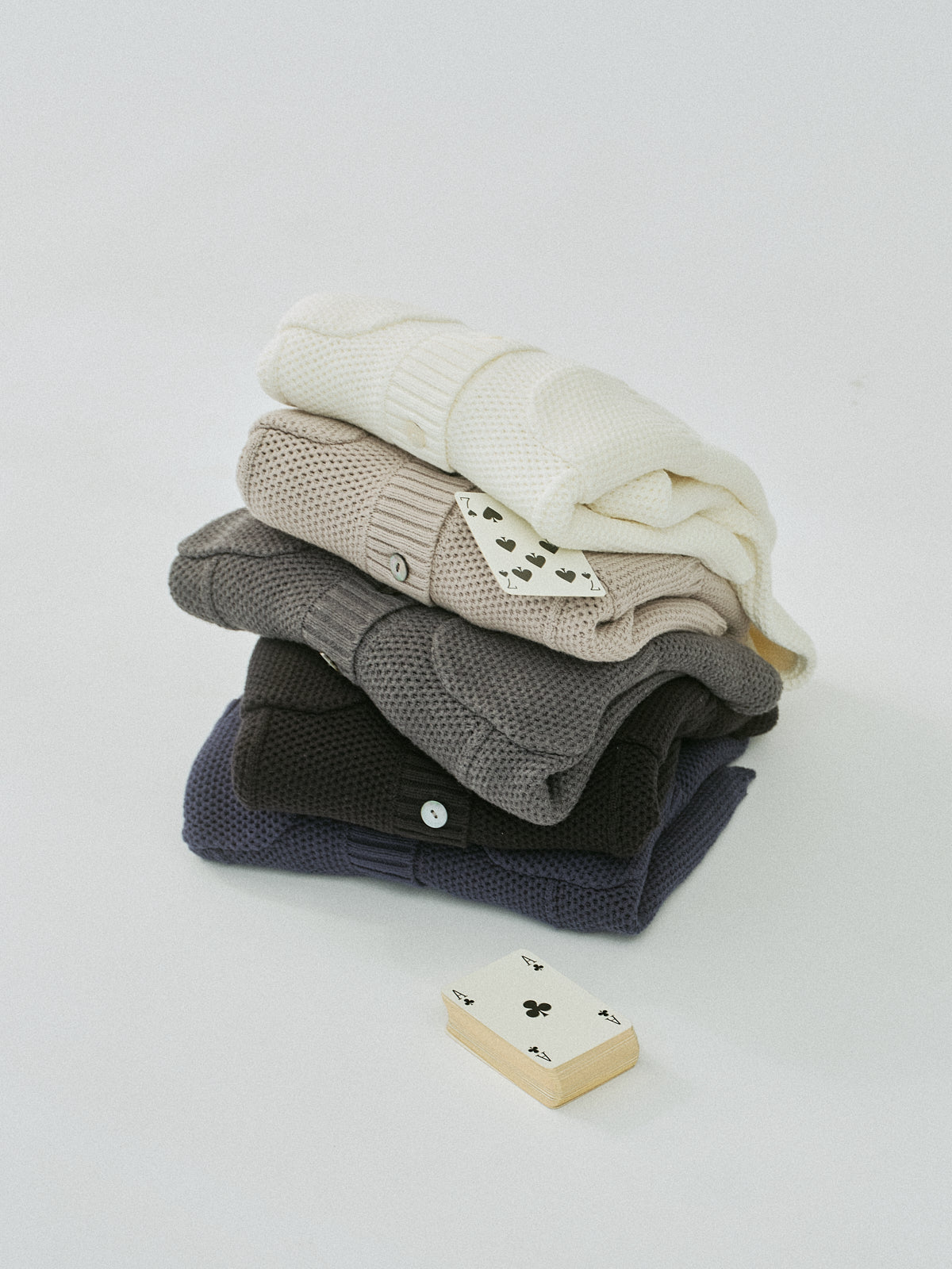 Basket Knit Cardiganの発送時期ついて