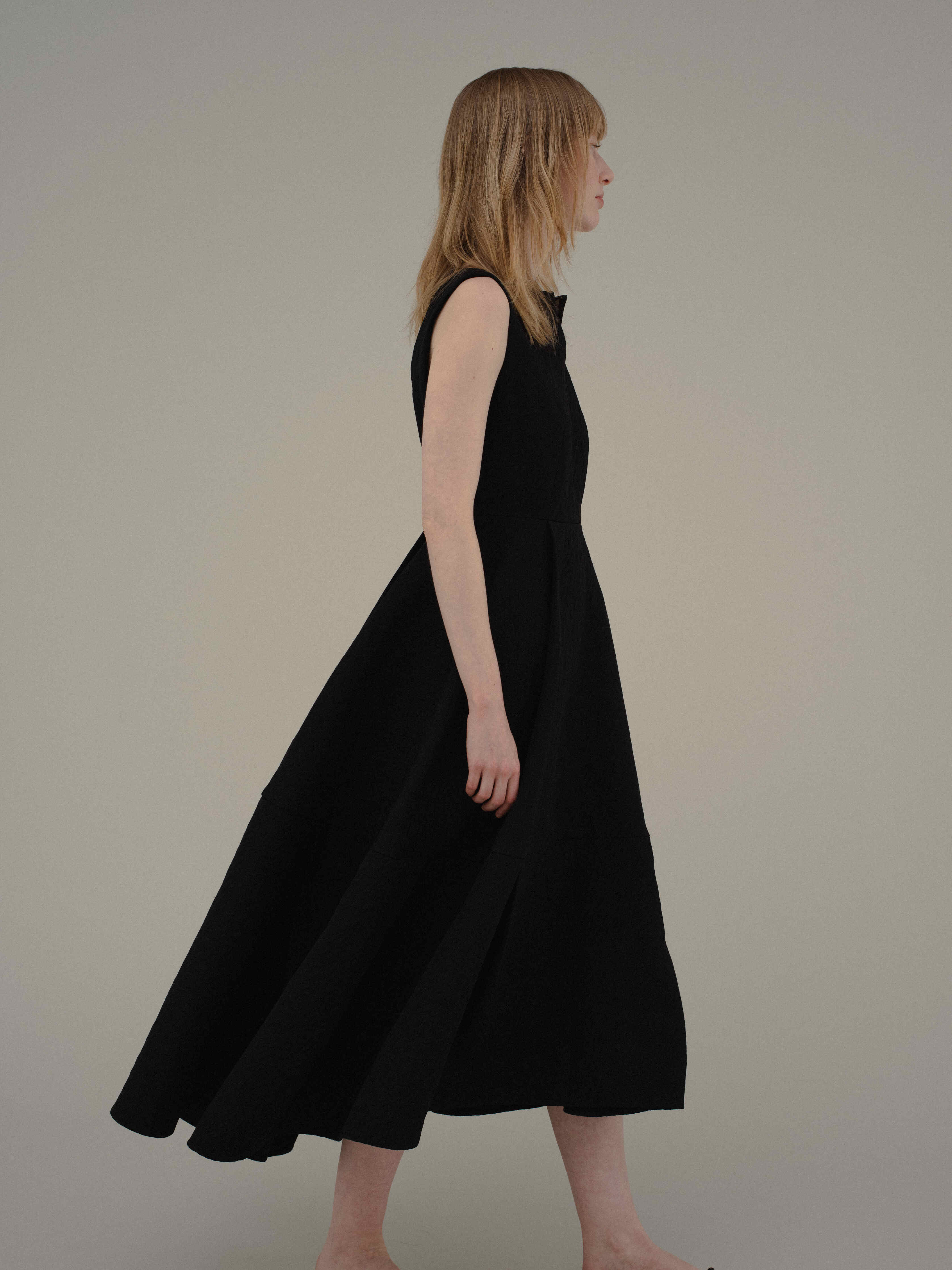 Keyneck Jacquard Dress　発送時期のお知らせ