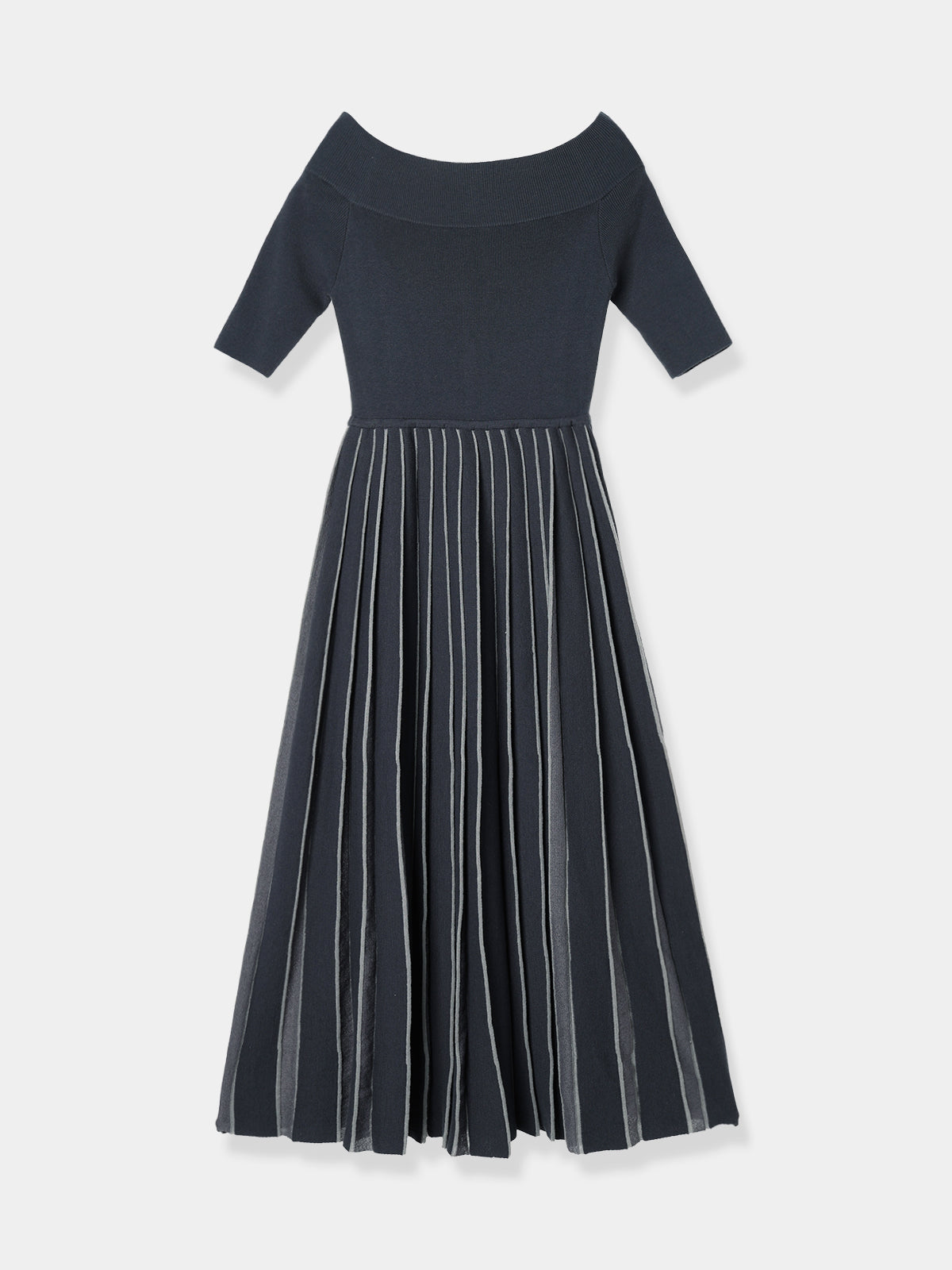 Off shoulder Pleats knit dress