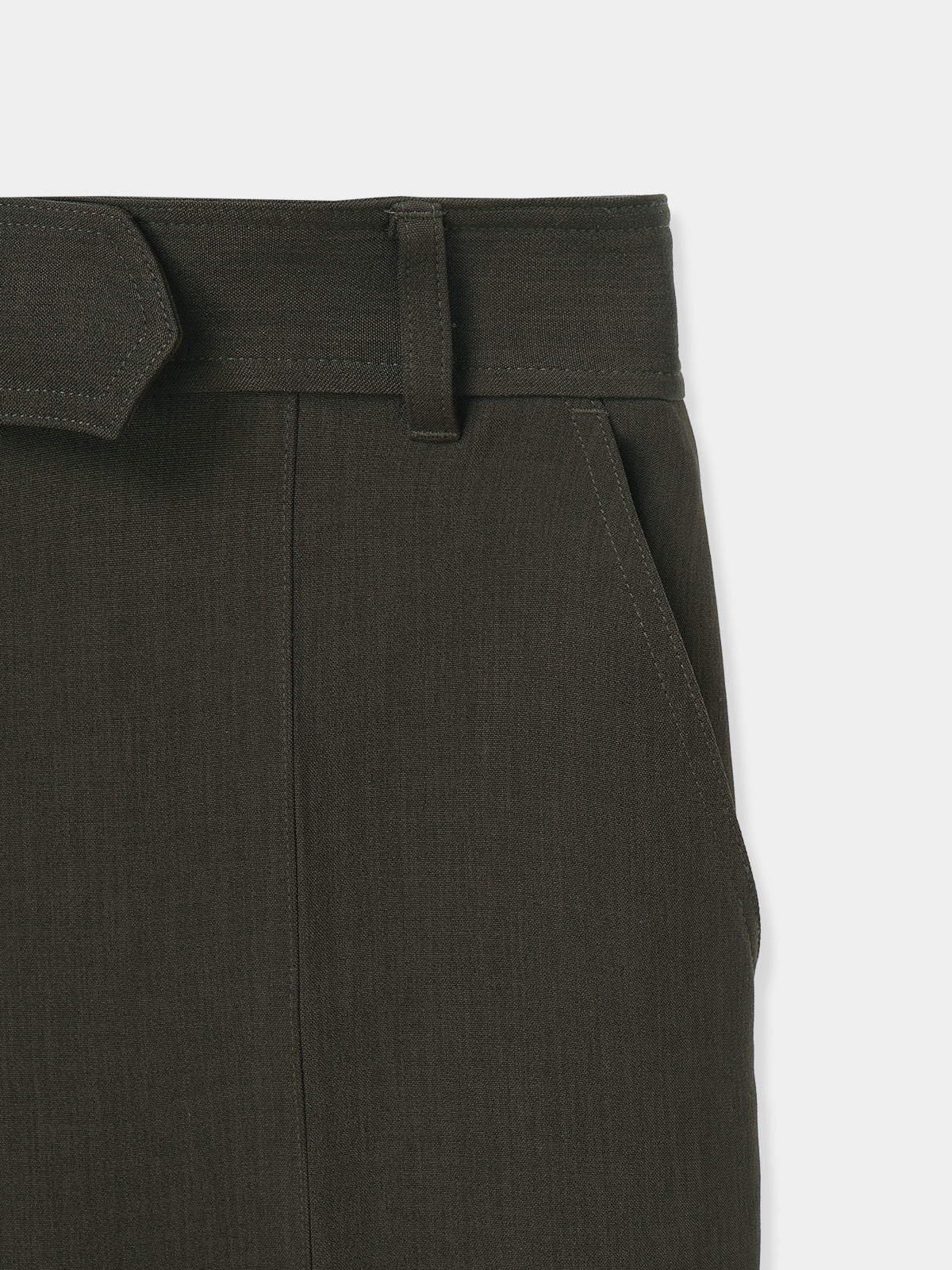 Linear Slit Pants
