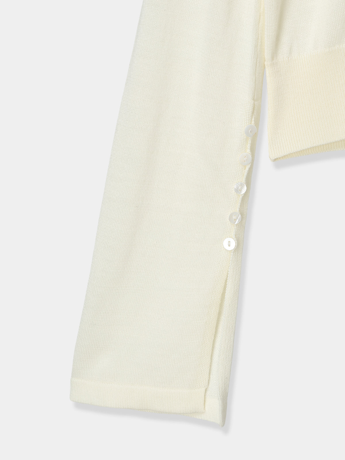 Compact Slit Sleeve Knit