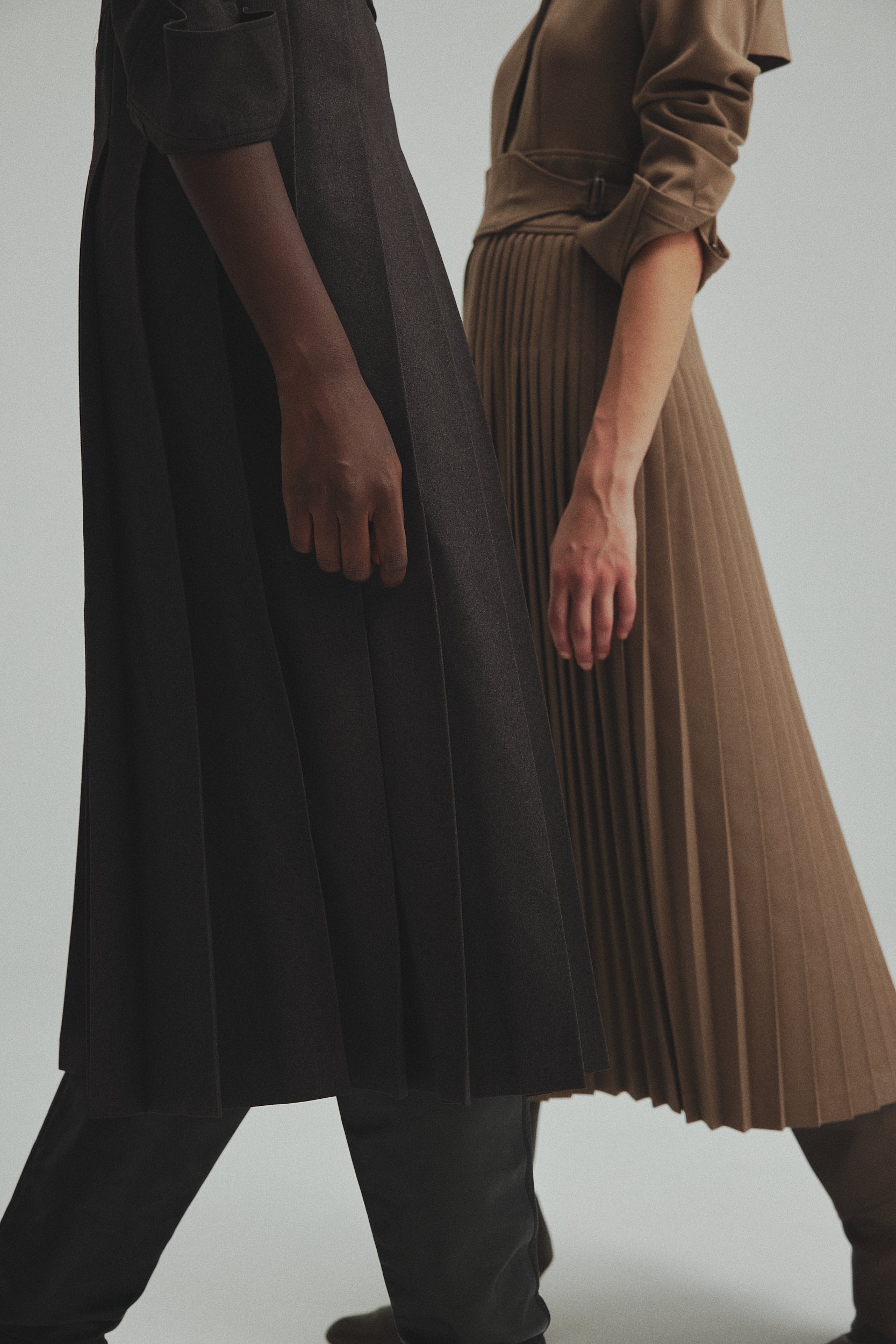 laubeblanc Asymmetry pleats Dress - ロングワンピース