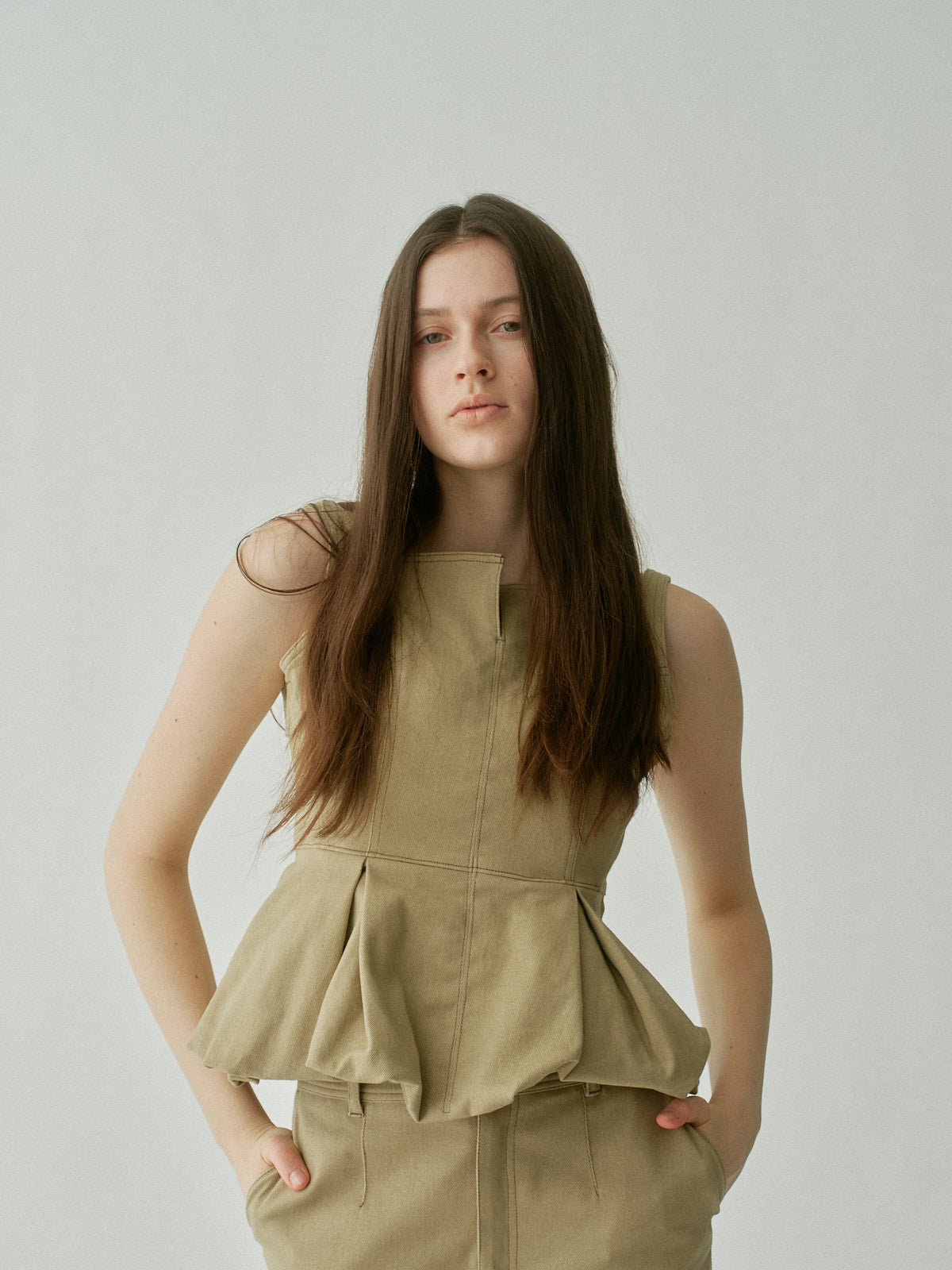 Sculpted Peplum Balloon Top – L'AUBE BLANC