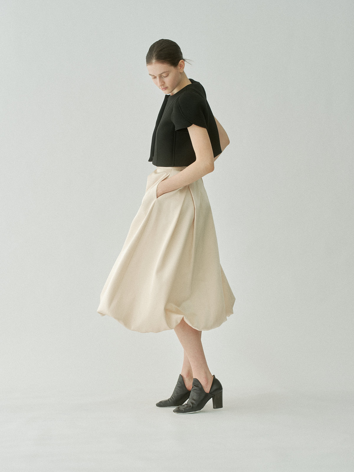 Arc Tuck Balloon Skirt