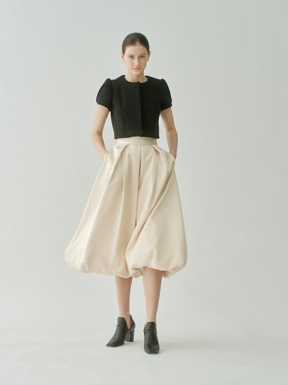 Arc Tuck Balloon Skirt – L'AUBE BLANC