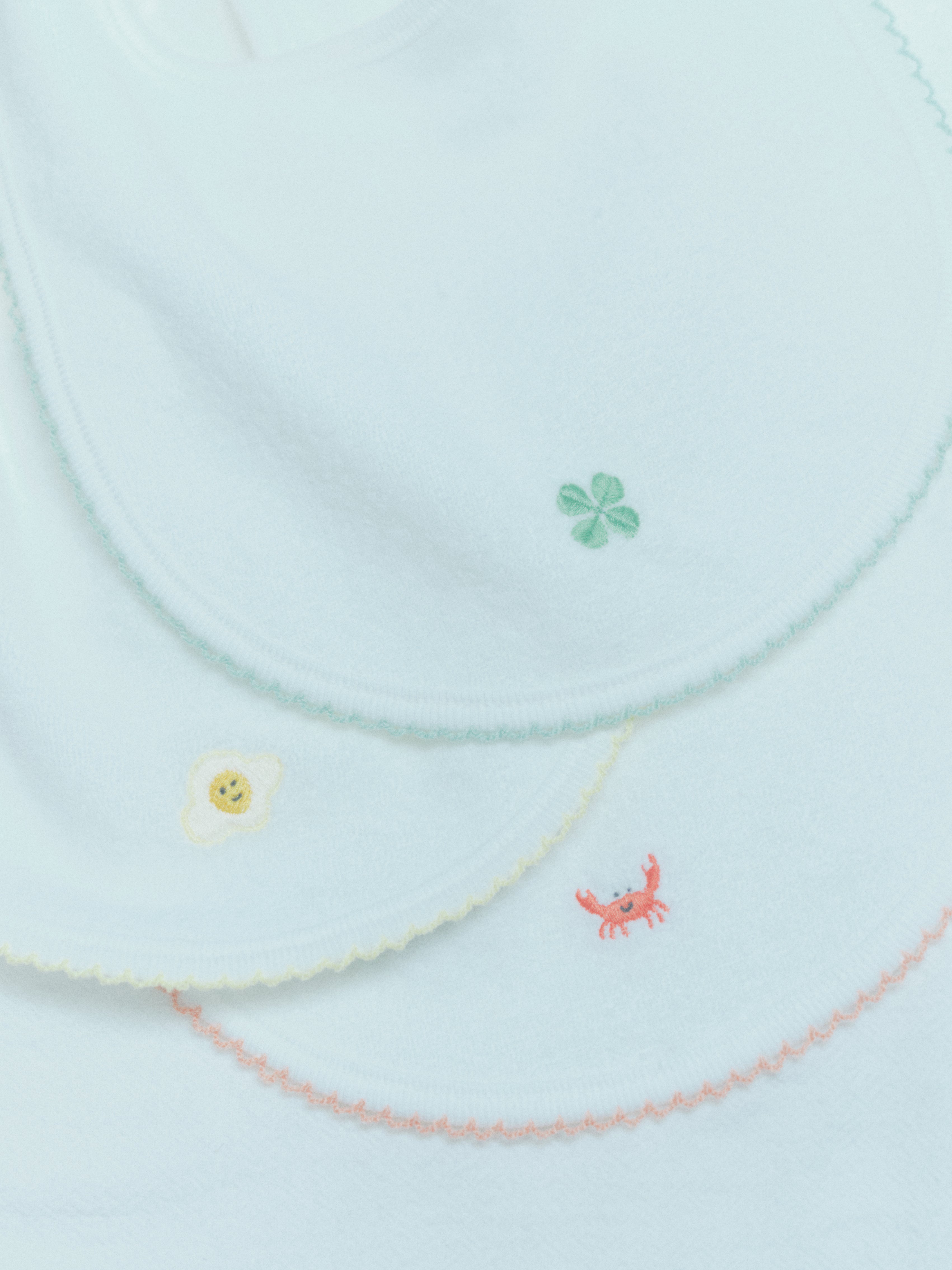Little Friends Bib
