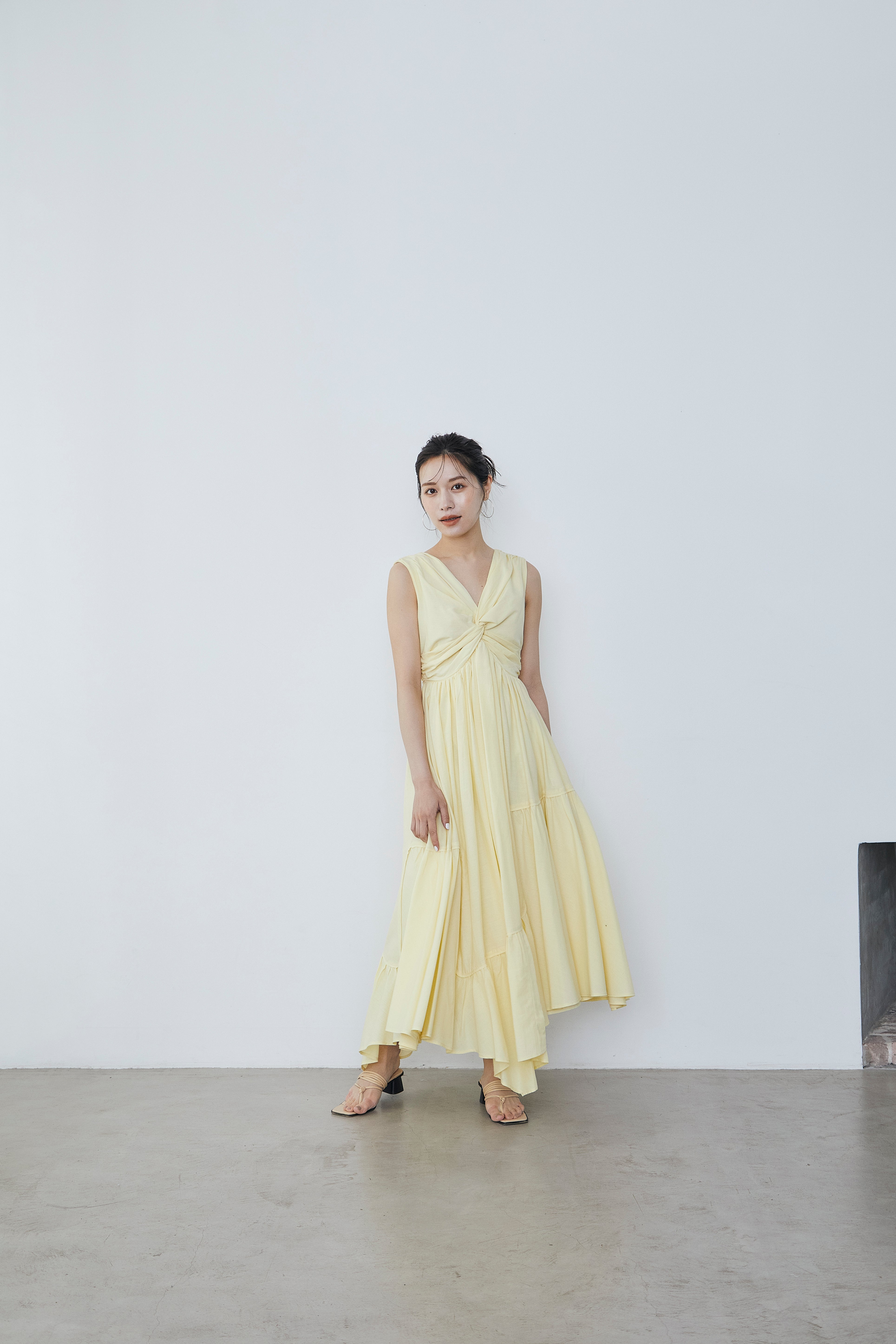 Irregular hem twist Dress