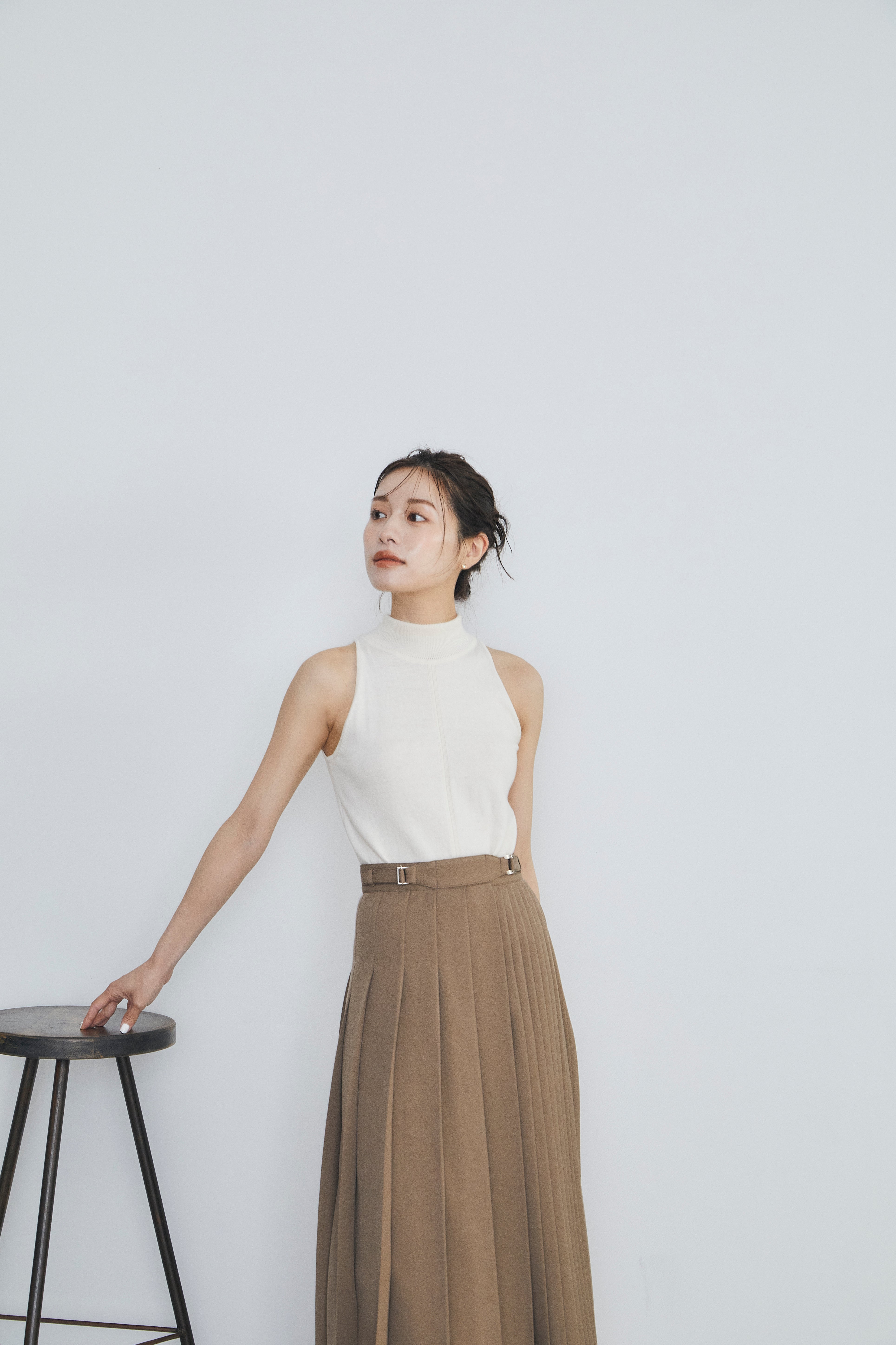 Asymmetry pleats skirt