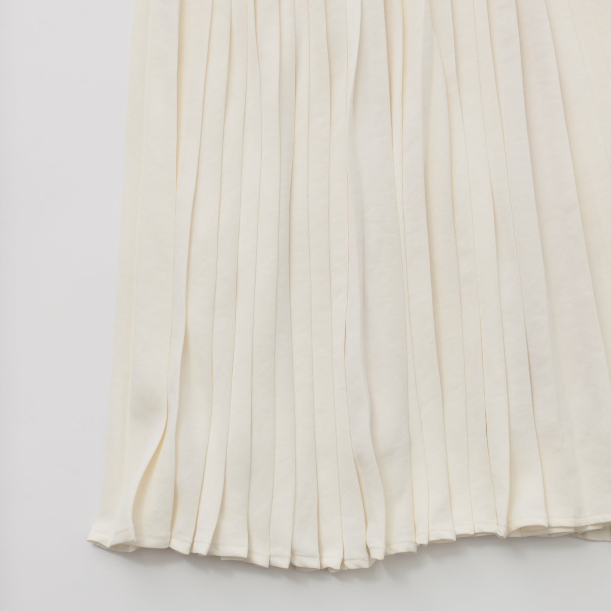 Powder Satin Pleats Tiered Skirt