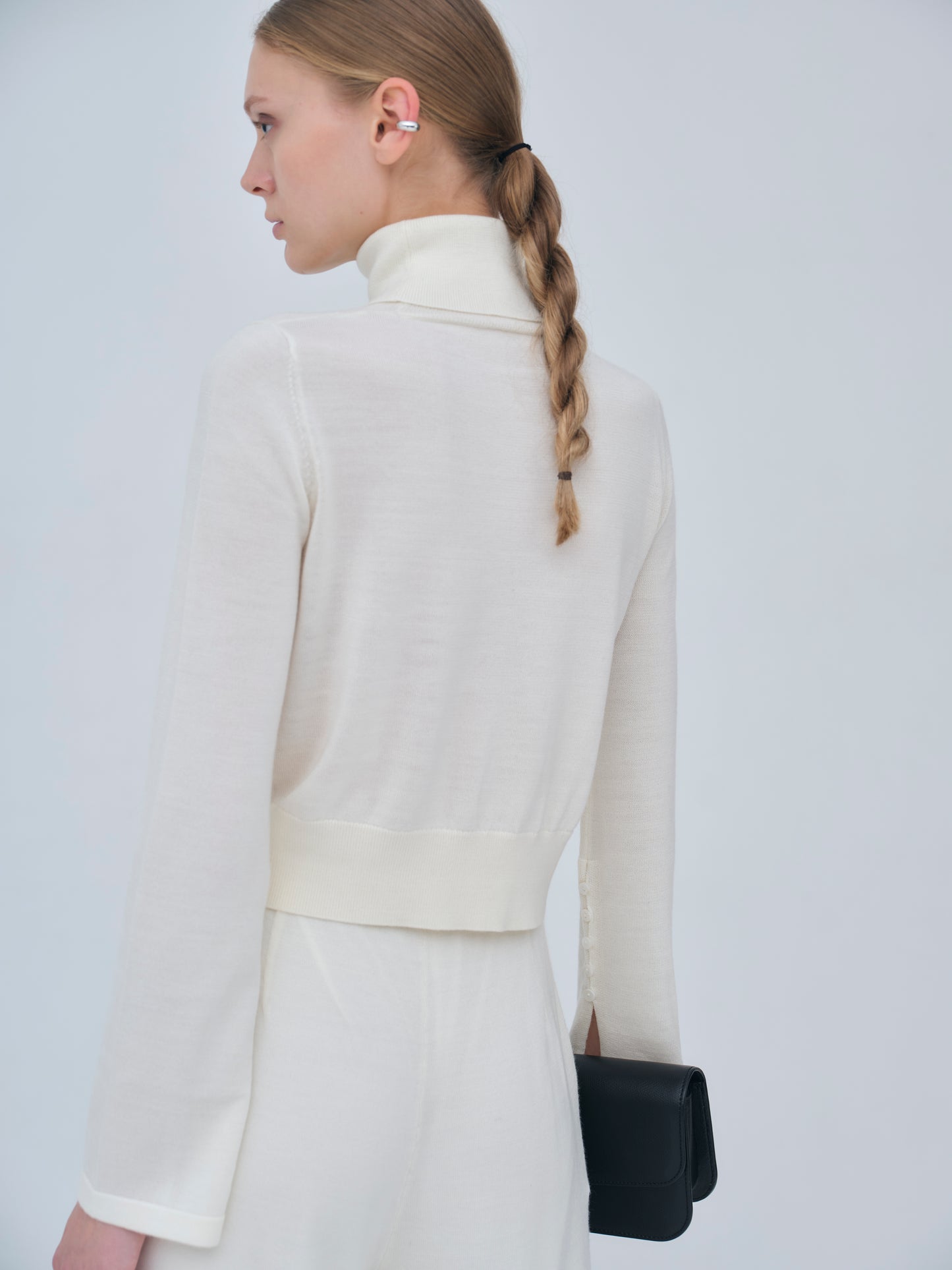 Compact Slit Sleeve Knit