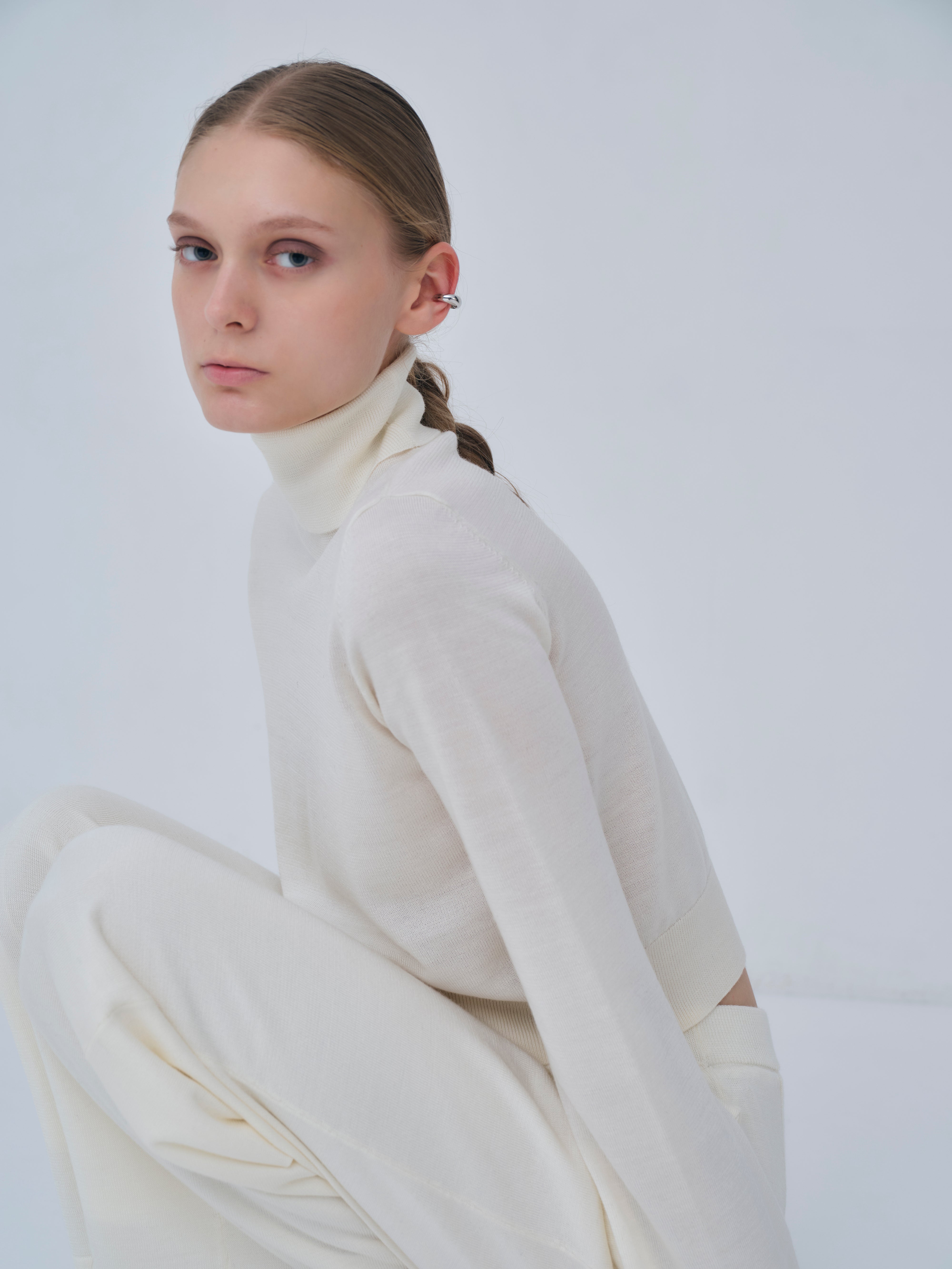 Compact Slit Sleeve Knit