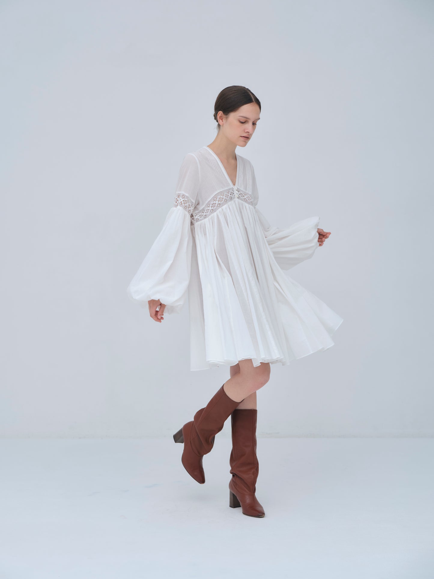 Yoke Lace Volume Dress