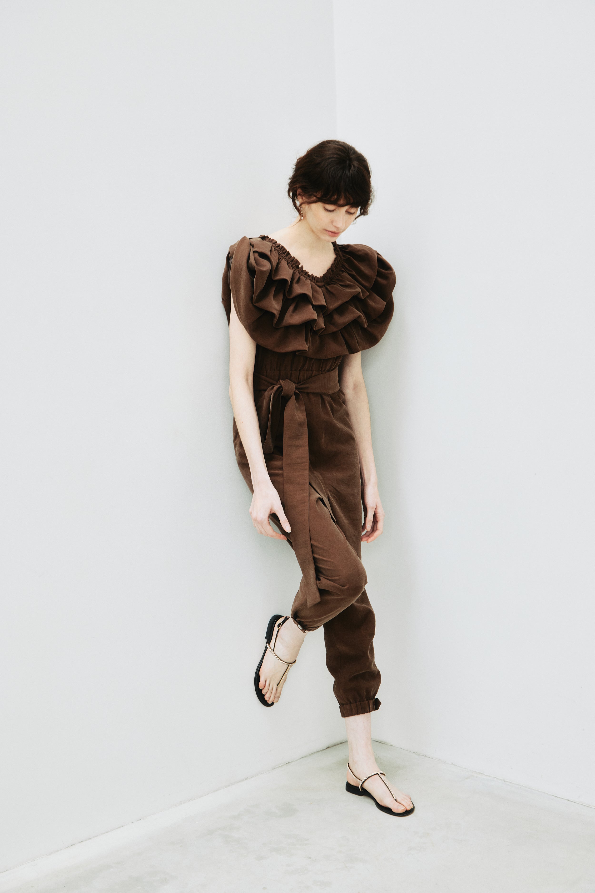 L’aube blanc SculptedPeplumBalloon黒 紙袋付 Balloon Collar Jumpsuit – L'AUBE BLANC