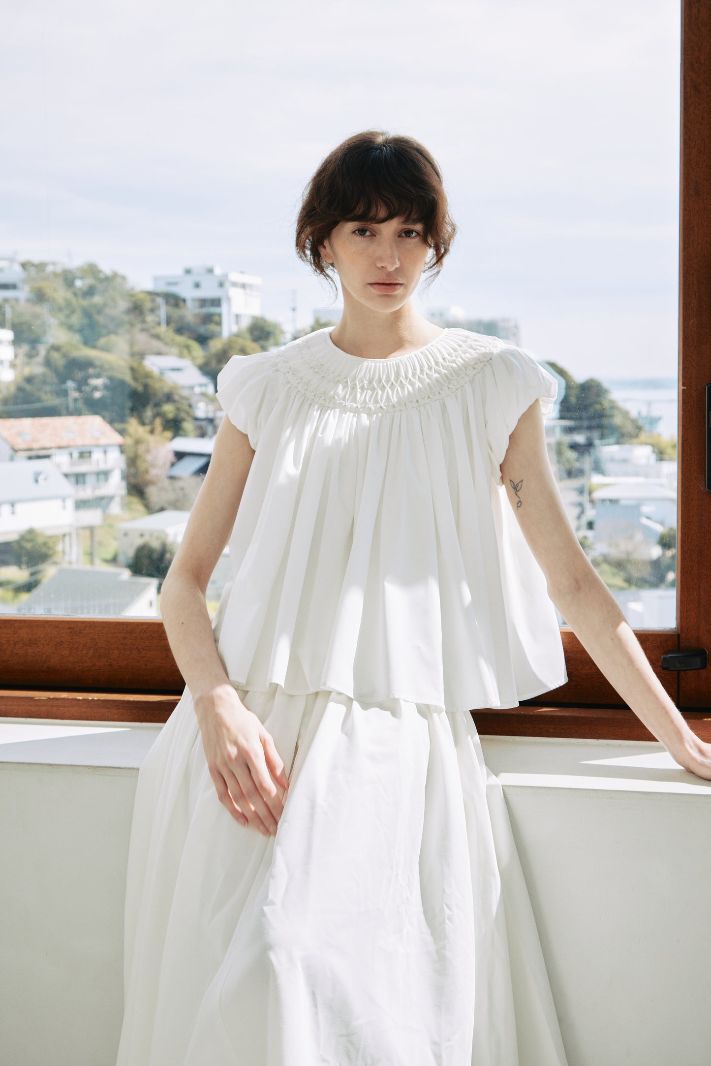 【予約販売】Beaded Smocked Puff Sleeve Top