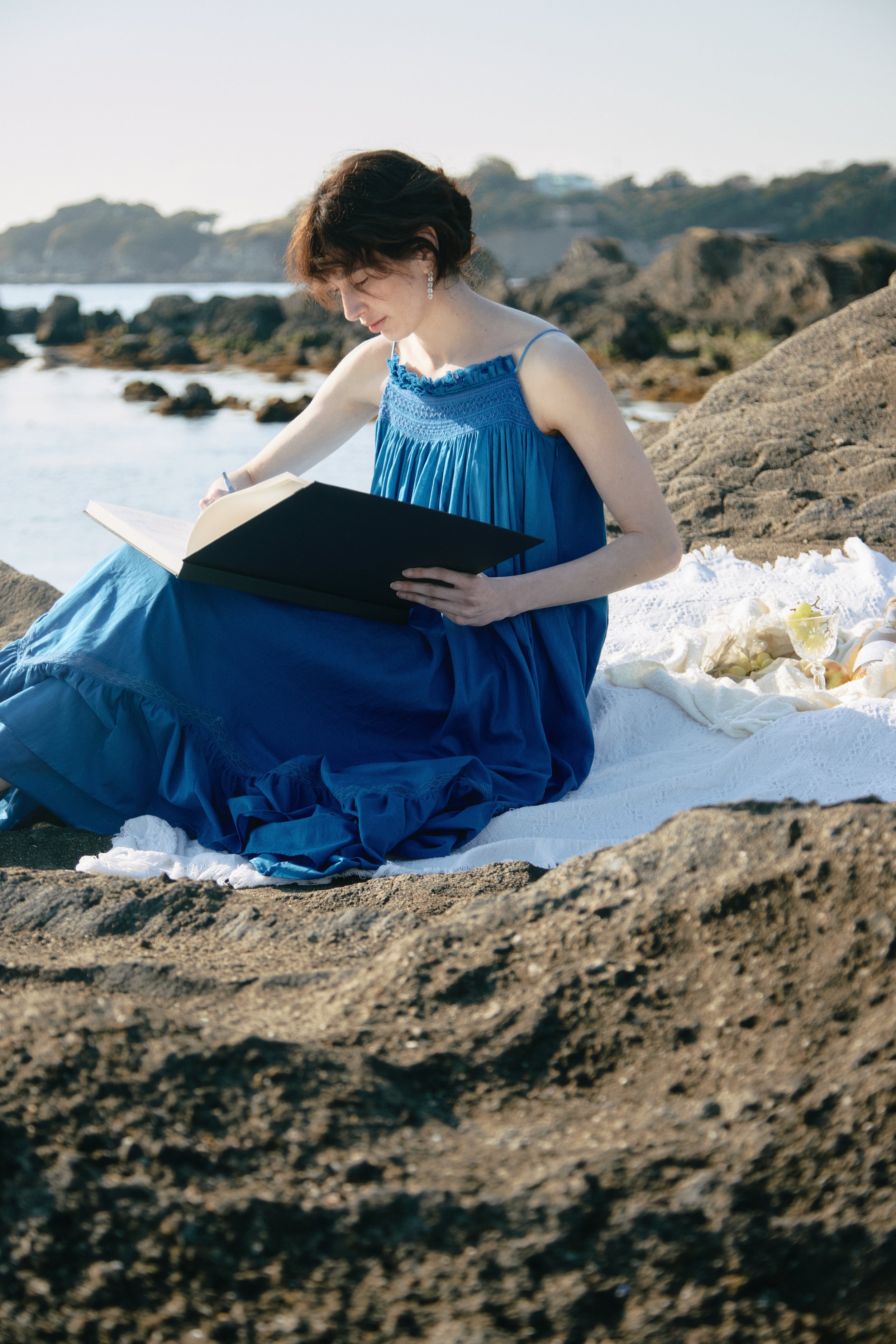 Smocking Lace Volume Dress – L'AUBE BLANC