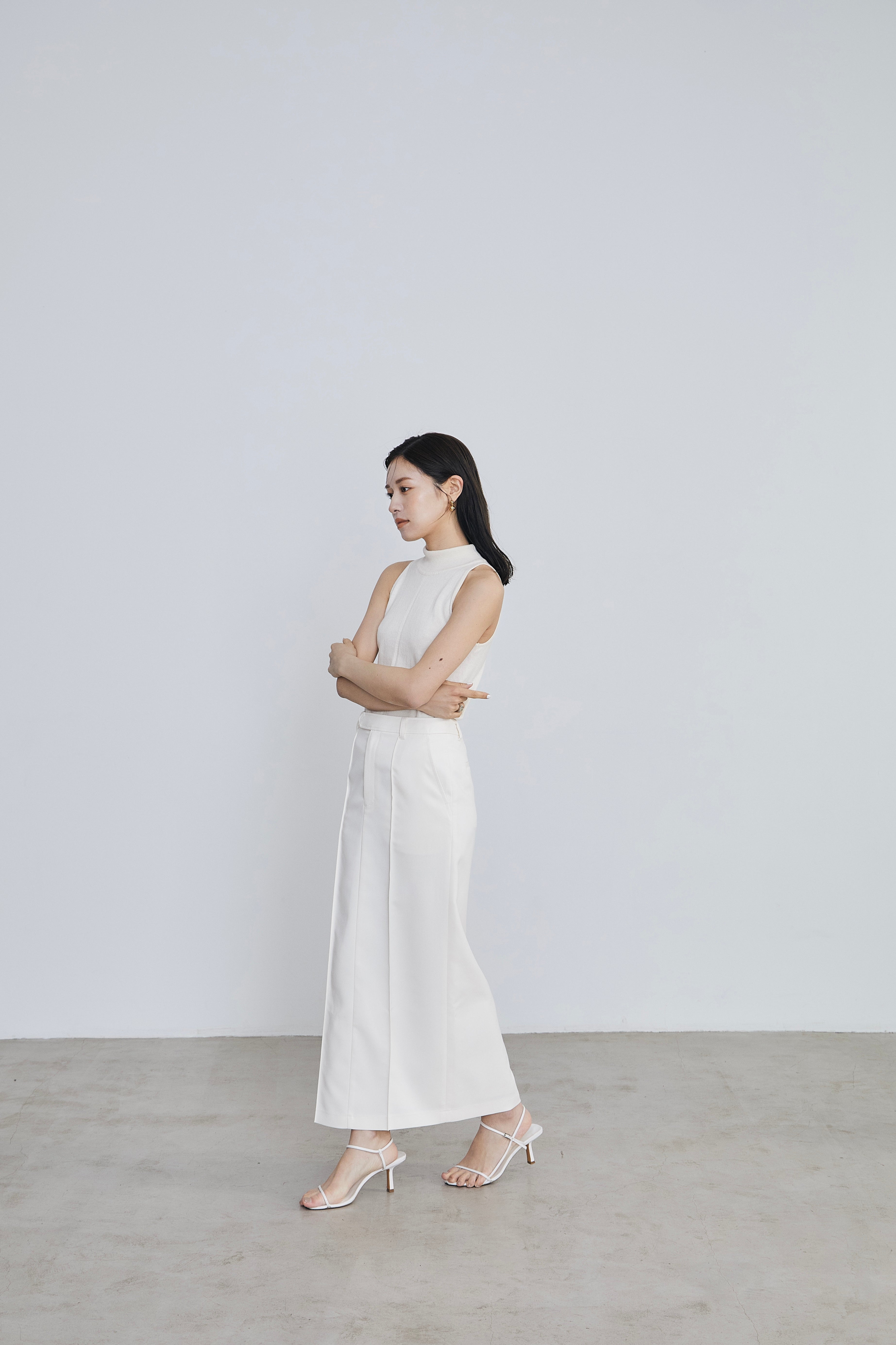 Front pin tuck pencil Skirt