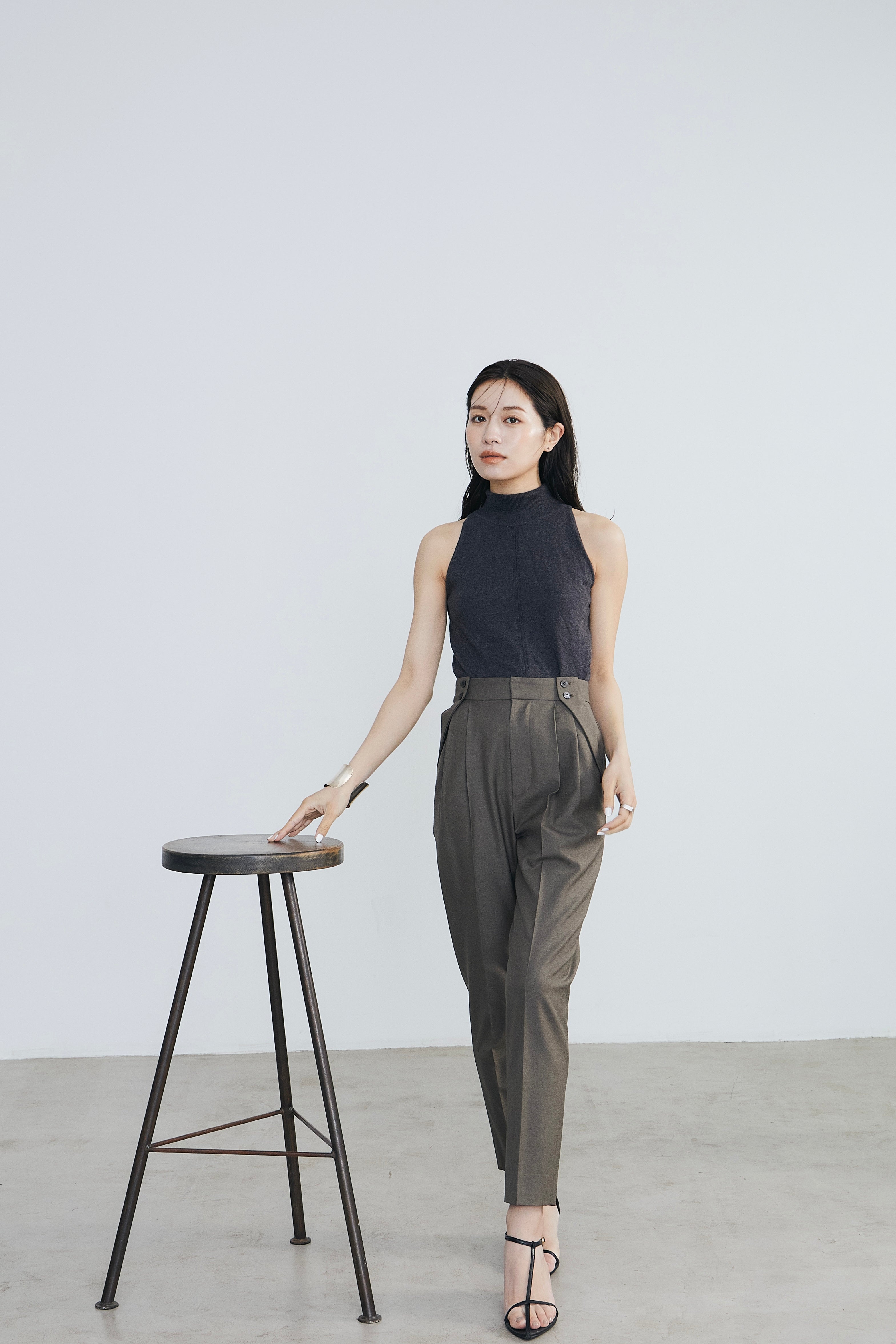 Double button Tapered pants
