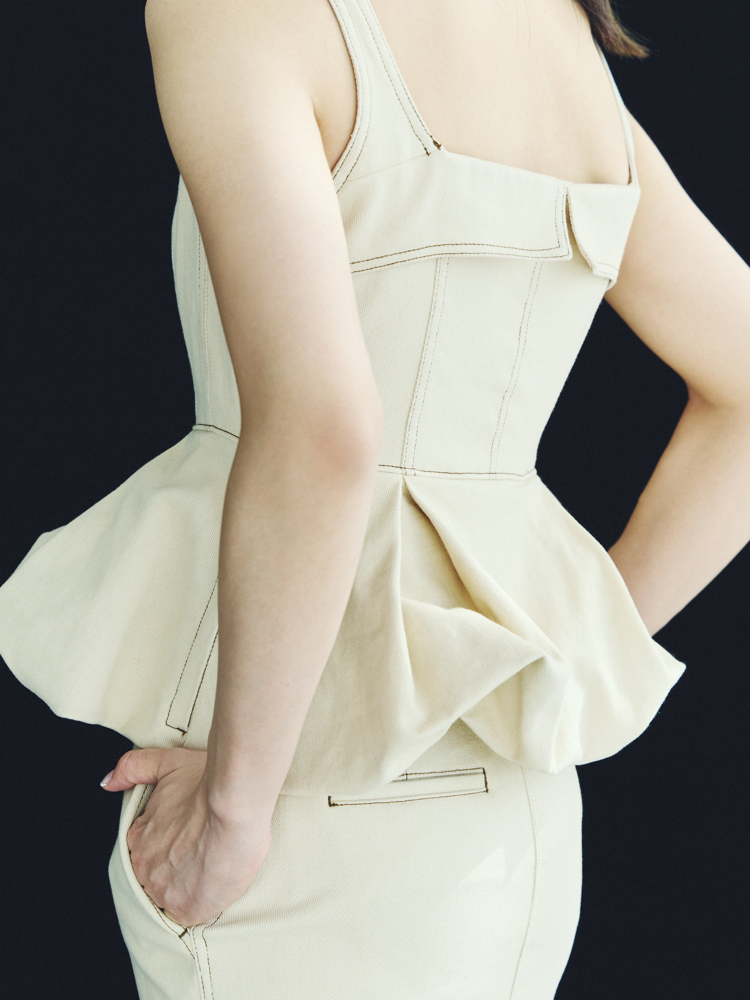 Sculpted Peplum Balloon Top – L'AUBE BLANC